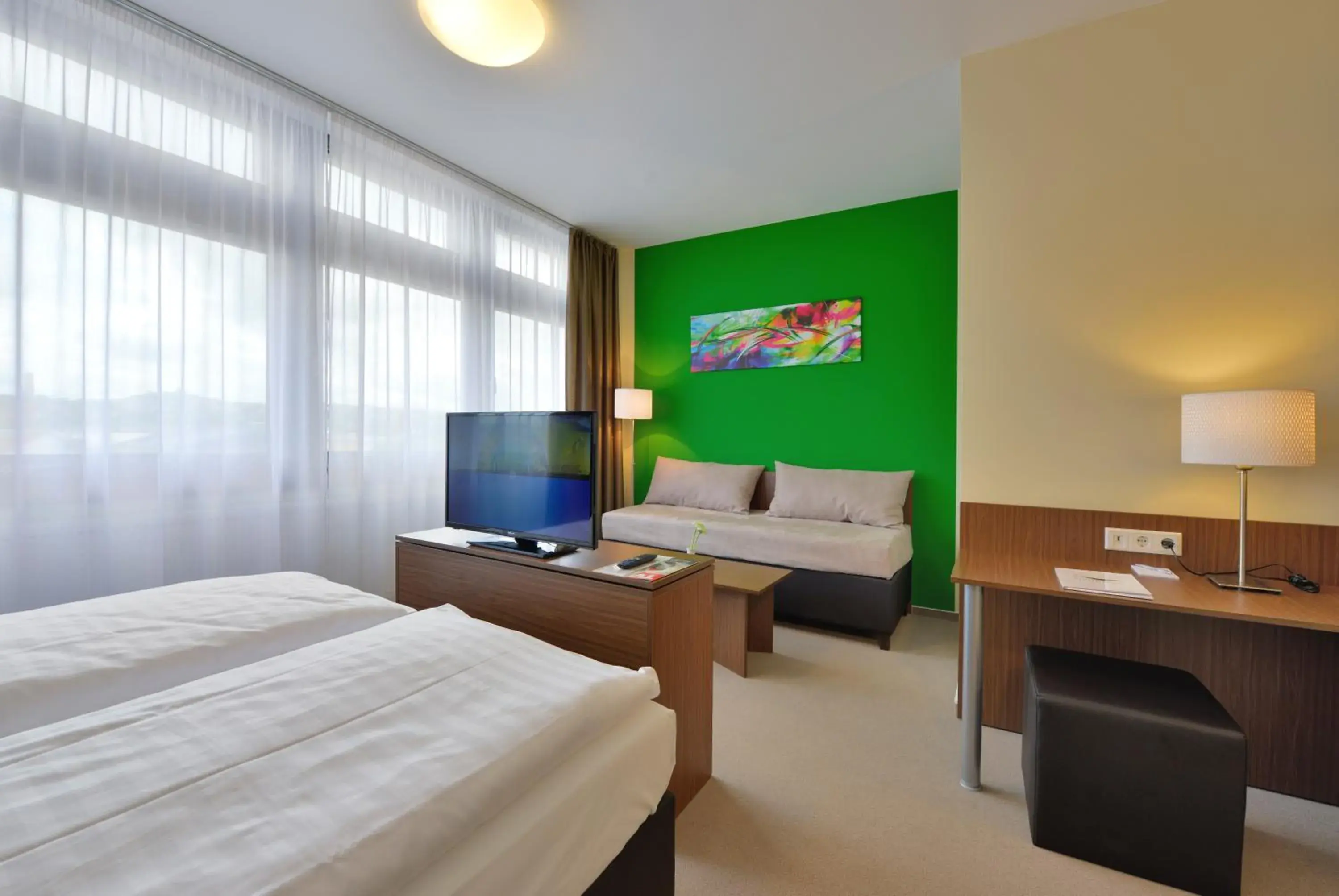 Classic Triple Room in INVITE Hotel Fulda City Hauptbahnhof Classic Triple Room in INVITE Hotel Fulda City Hauptbahnhof