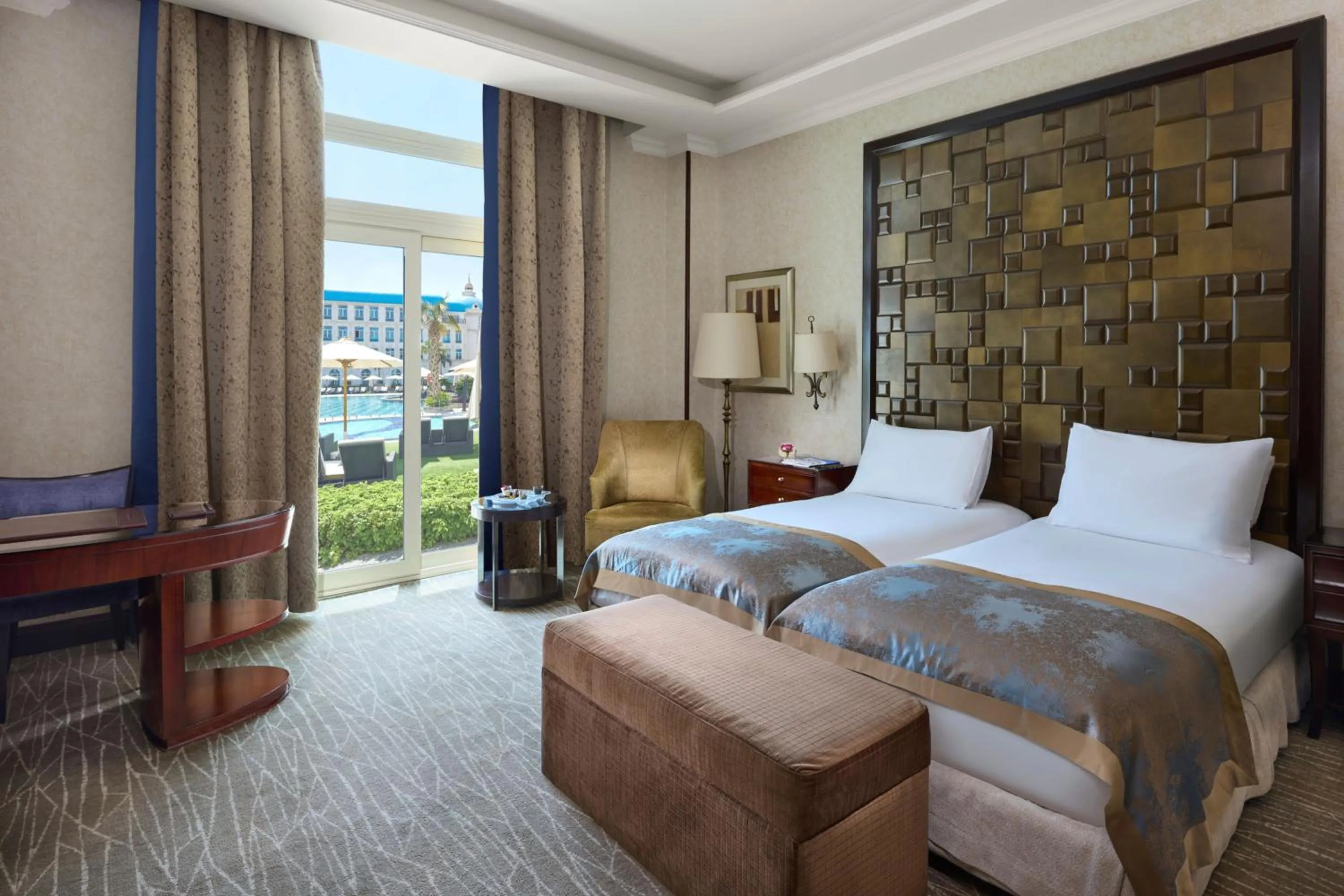 Bed in Royal Maxim Palace Kempinski Cairo