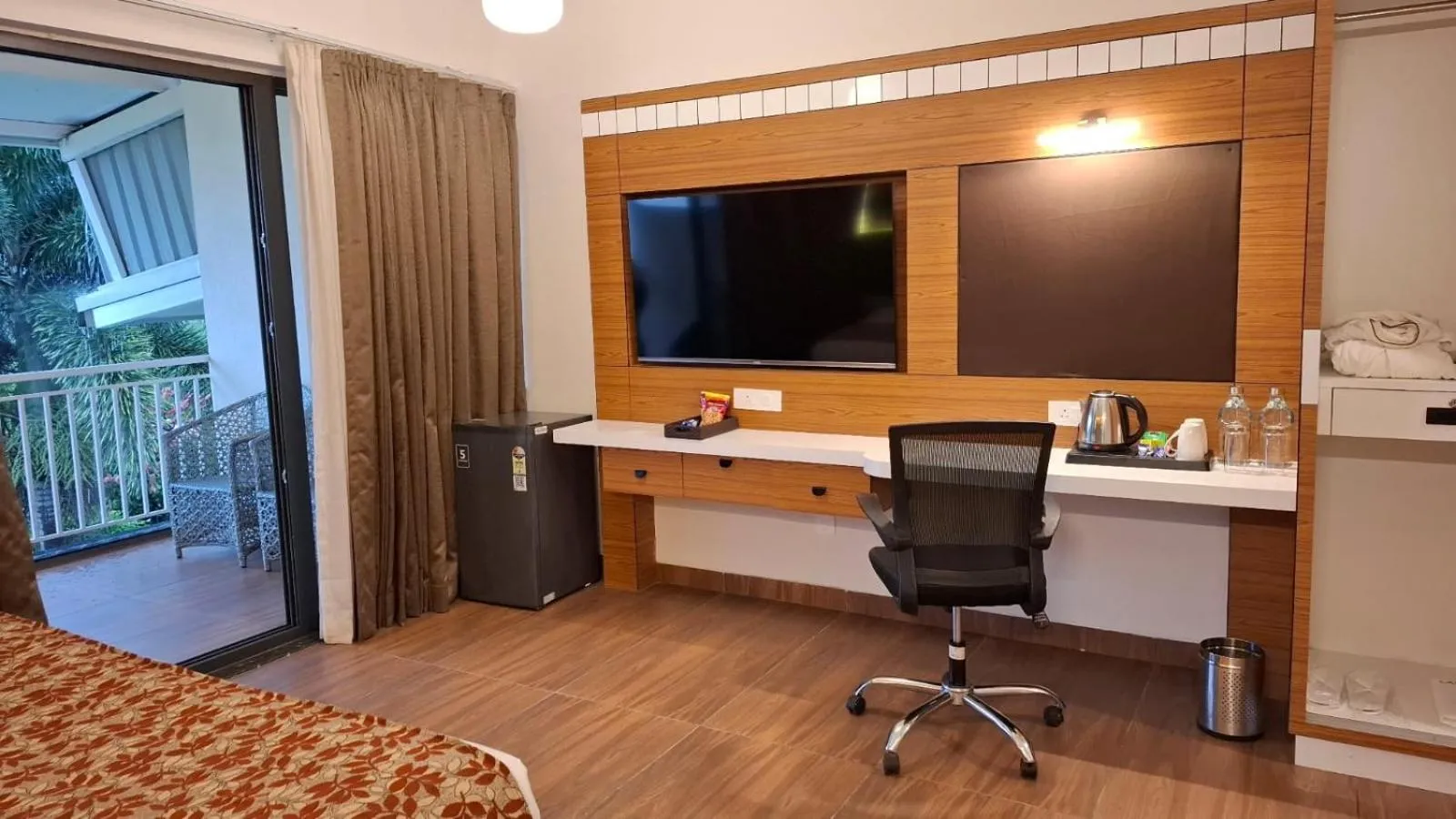 Bed in Regenta Resort Soma Vine Village Nashik