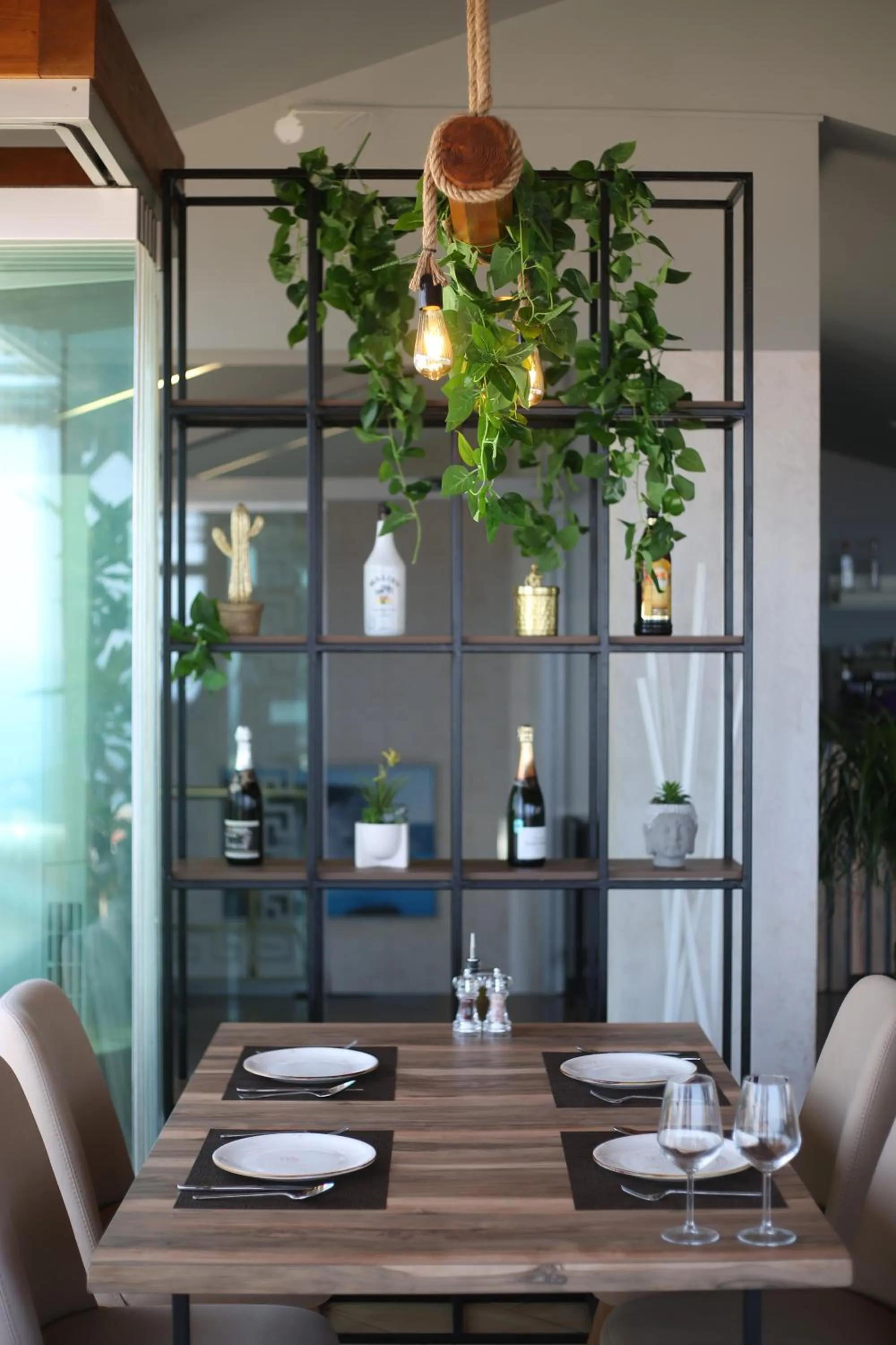 Living room in Aliko Hotel