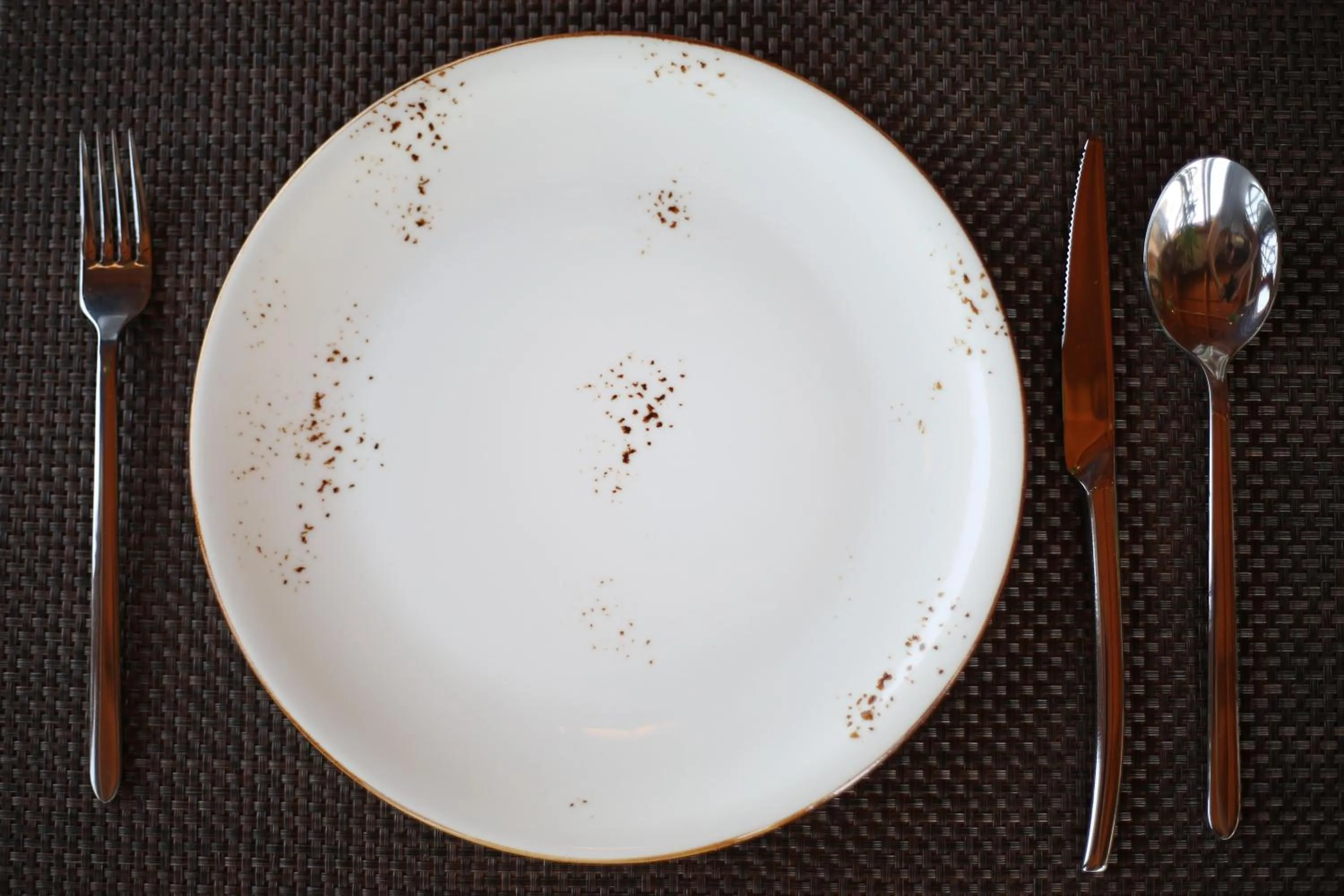 Food and drinks in Aliko Hotel