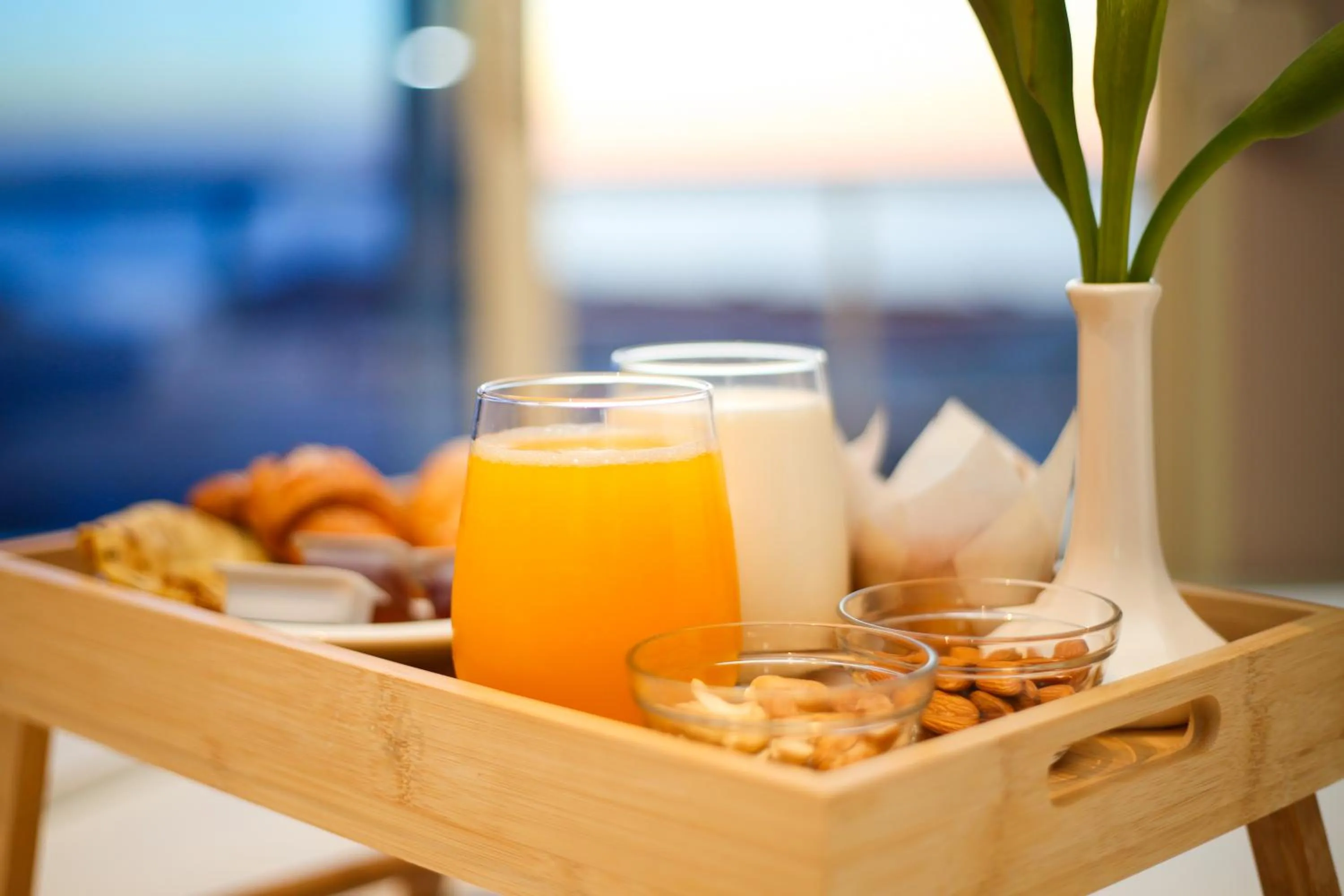 Food and drinks in Aliko Hotel