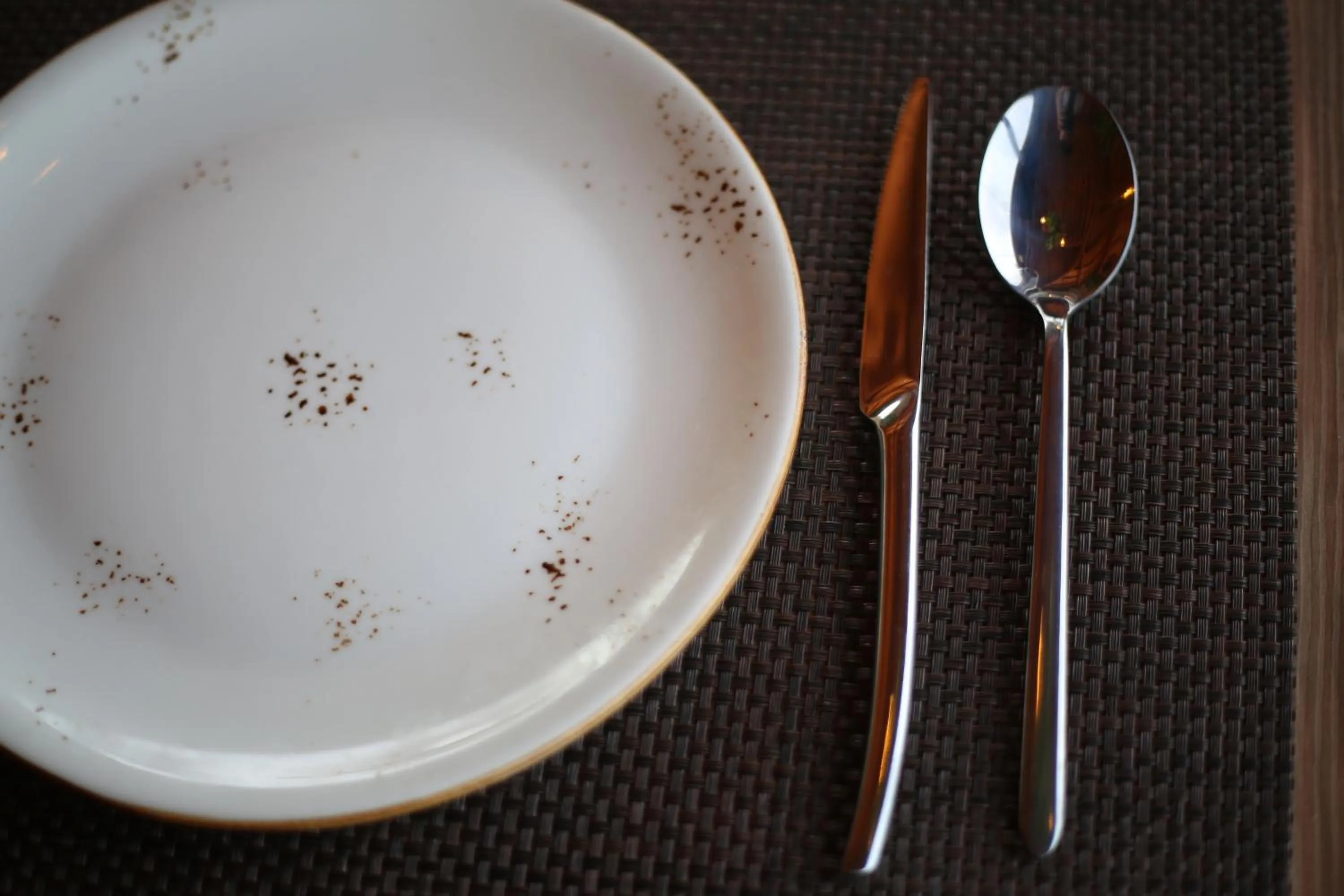 Food and drinks in Aliko Hotel