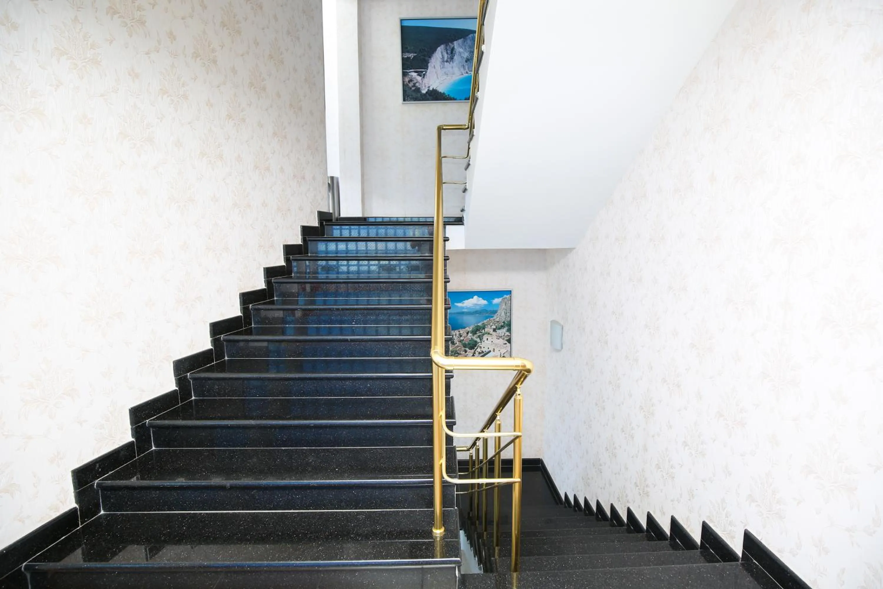 Facade/entrance in Aliko Hotel