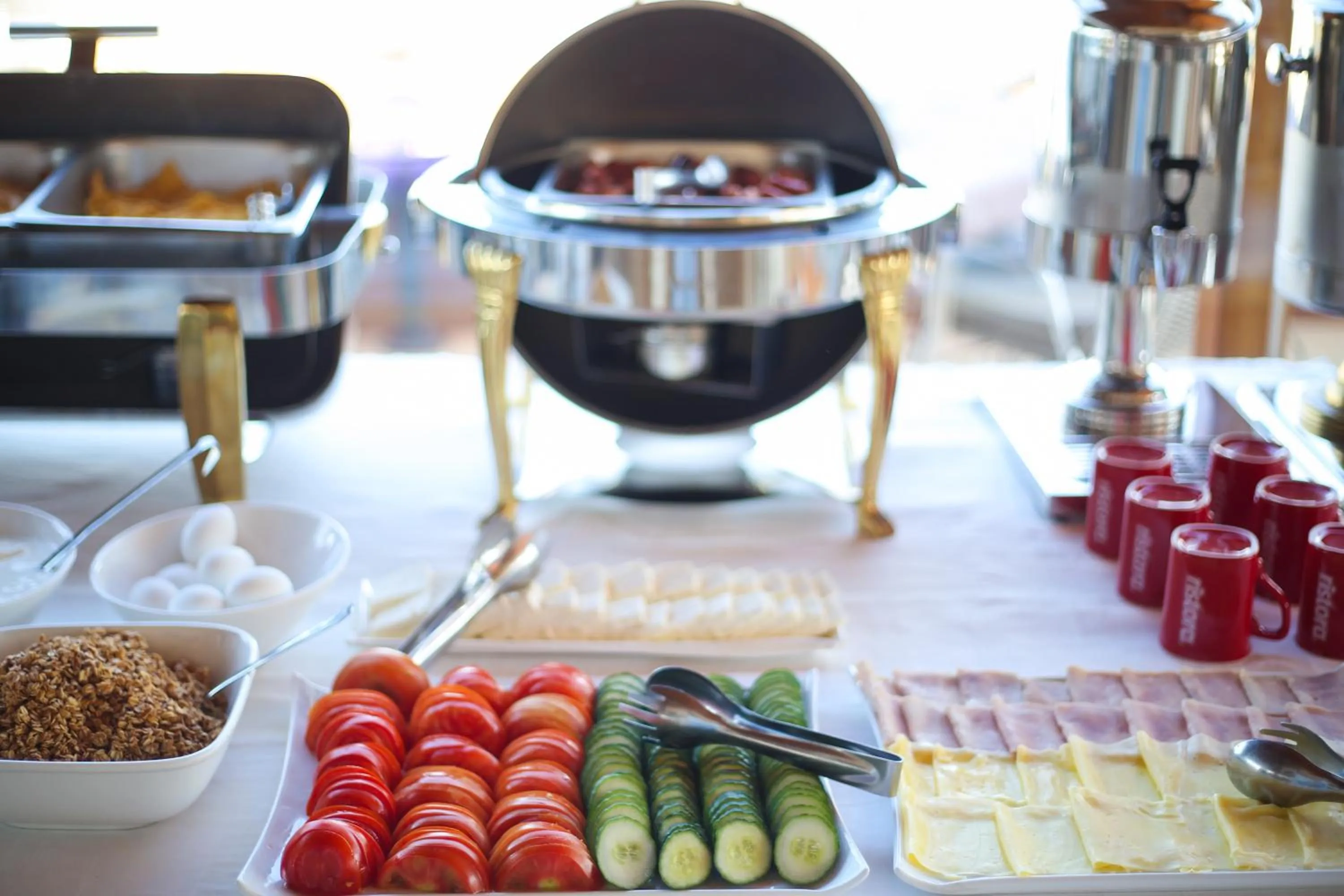 Coffee/tea facilities in Aliko Hotel
