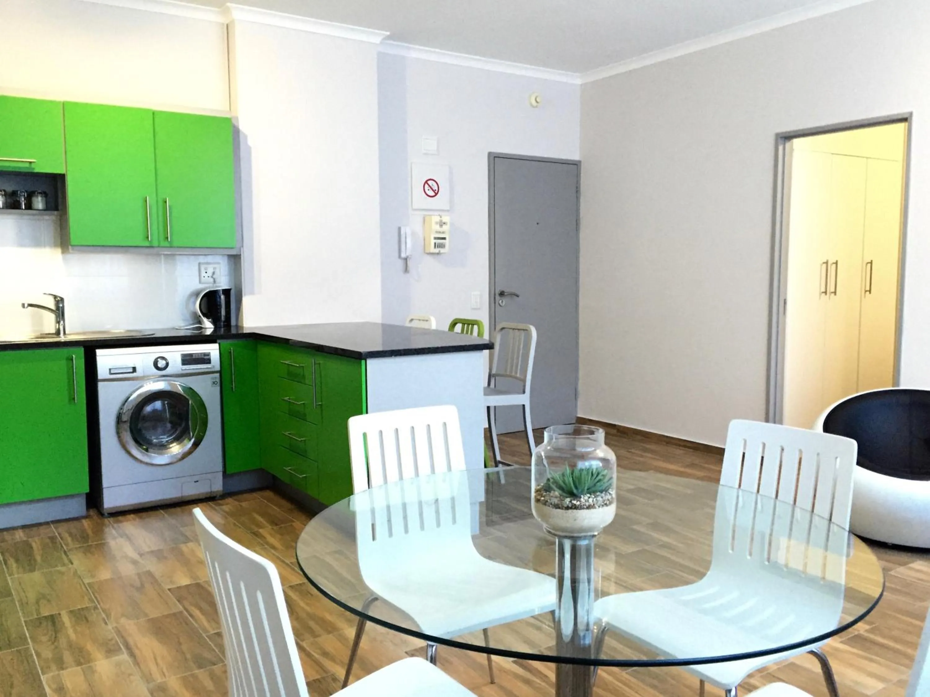 Kitchen or kitchenette in Urban Oasis at Perspectives