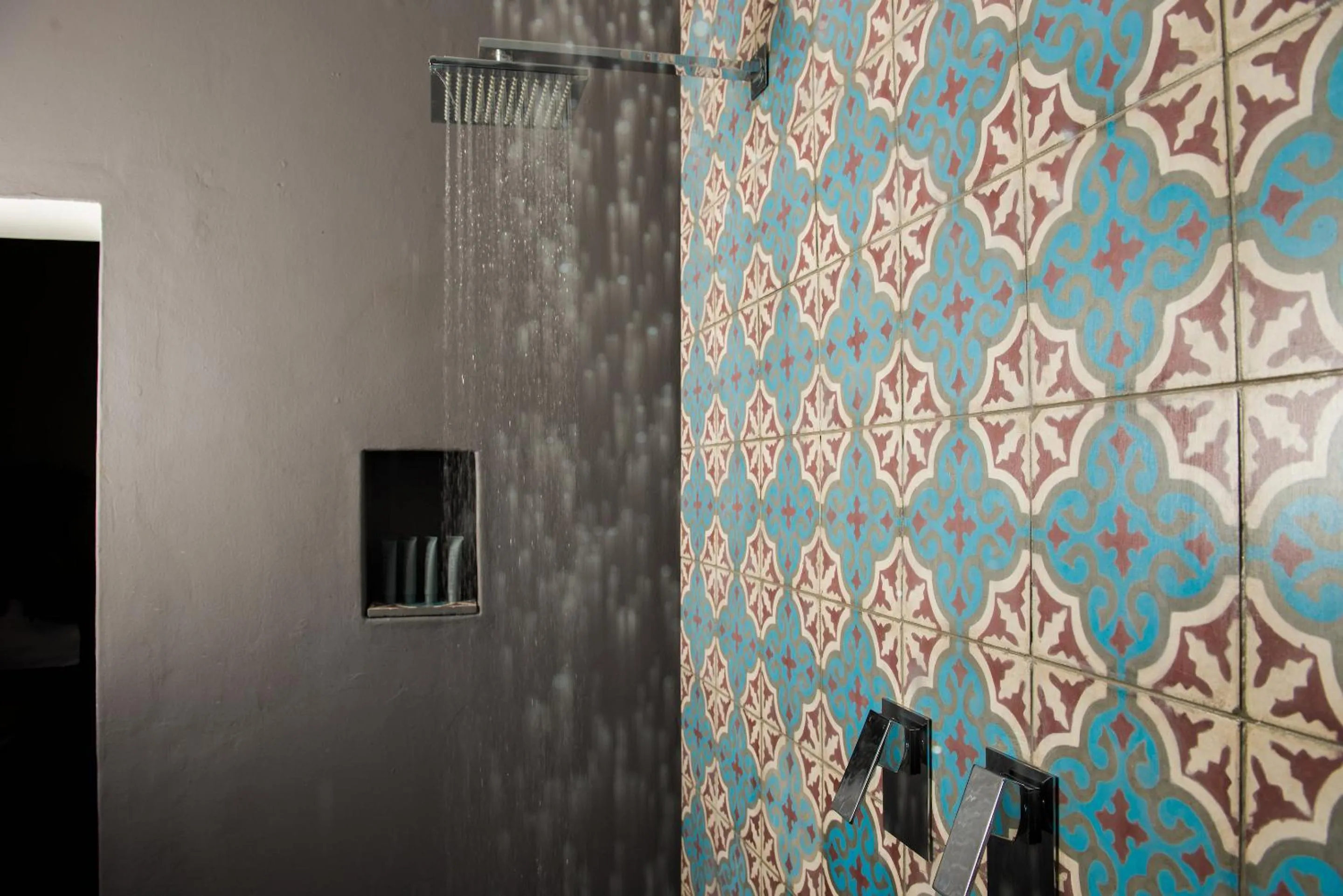 Bathroom in Latitude 13 Degrees