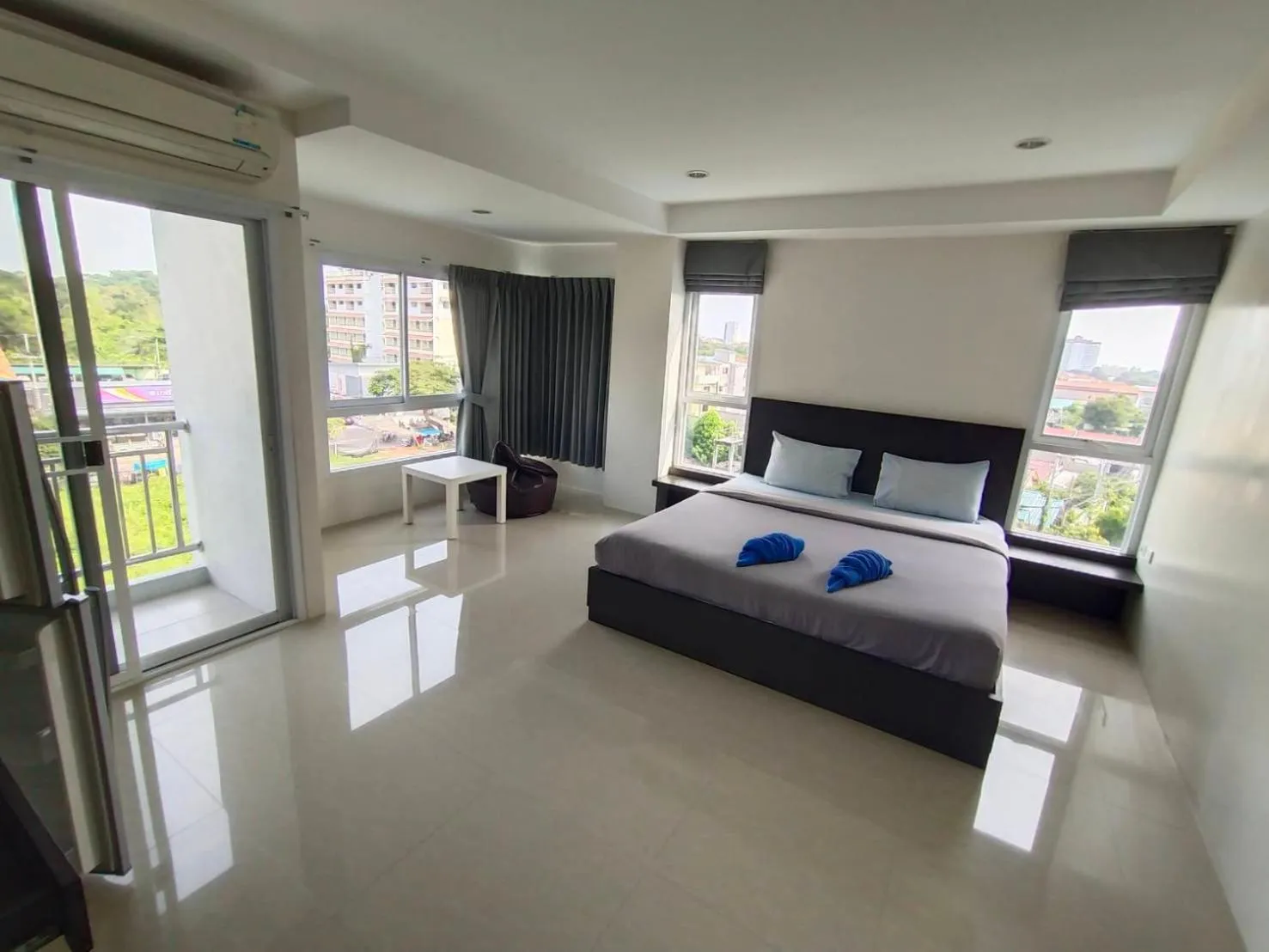 Property building, Bed in The Precious