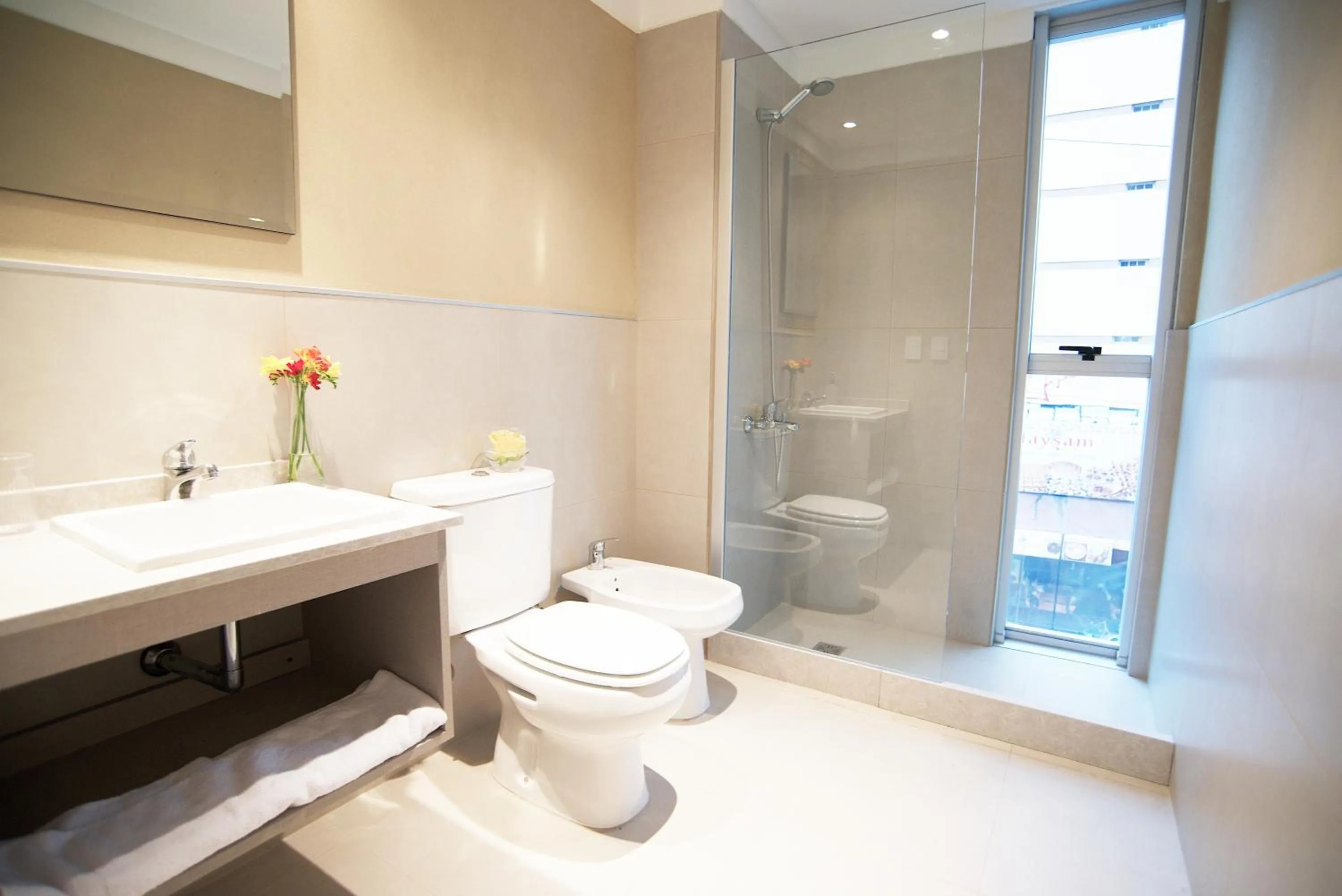 Toilet in Byblos Palermo Soho