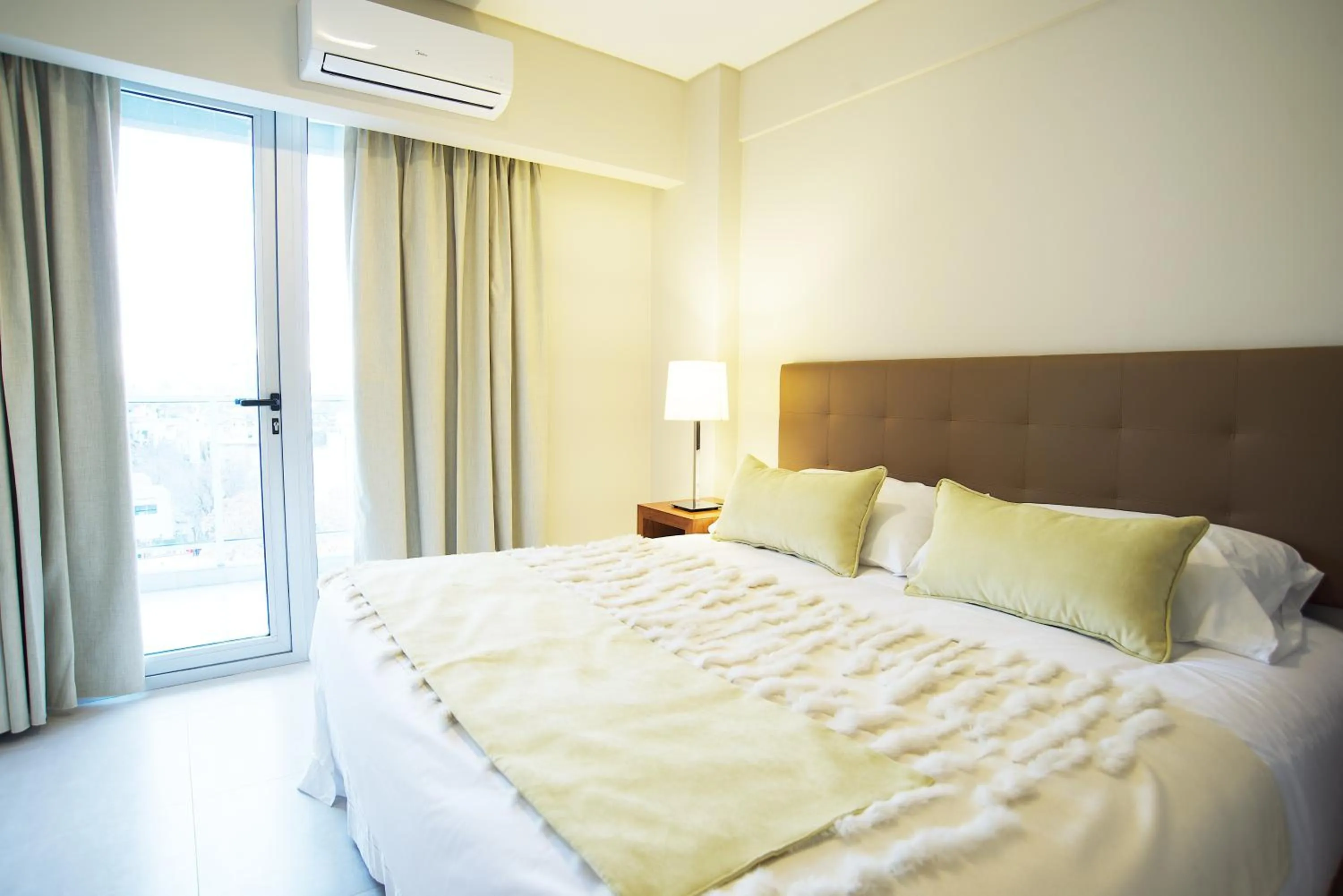 Day, Bed in Byblos Palermo Soho