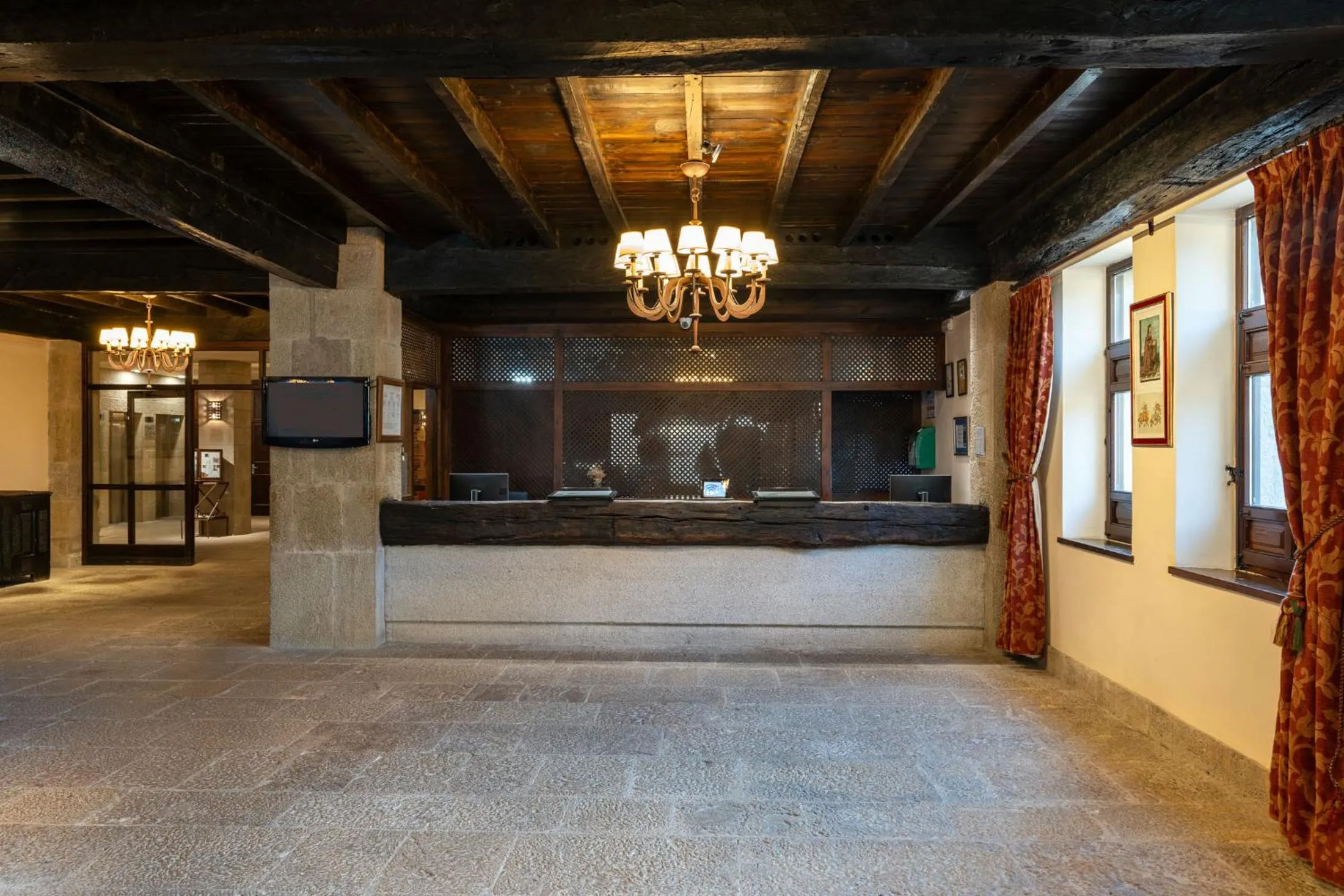 Lobby or reception in Parador de Sos del Rey Católico
