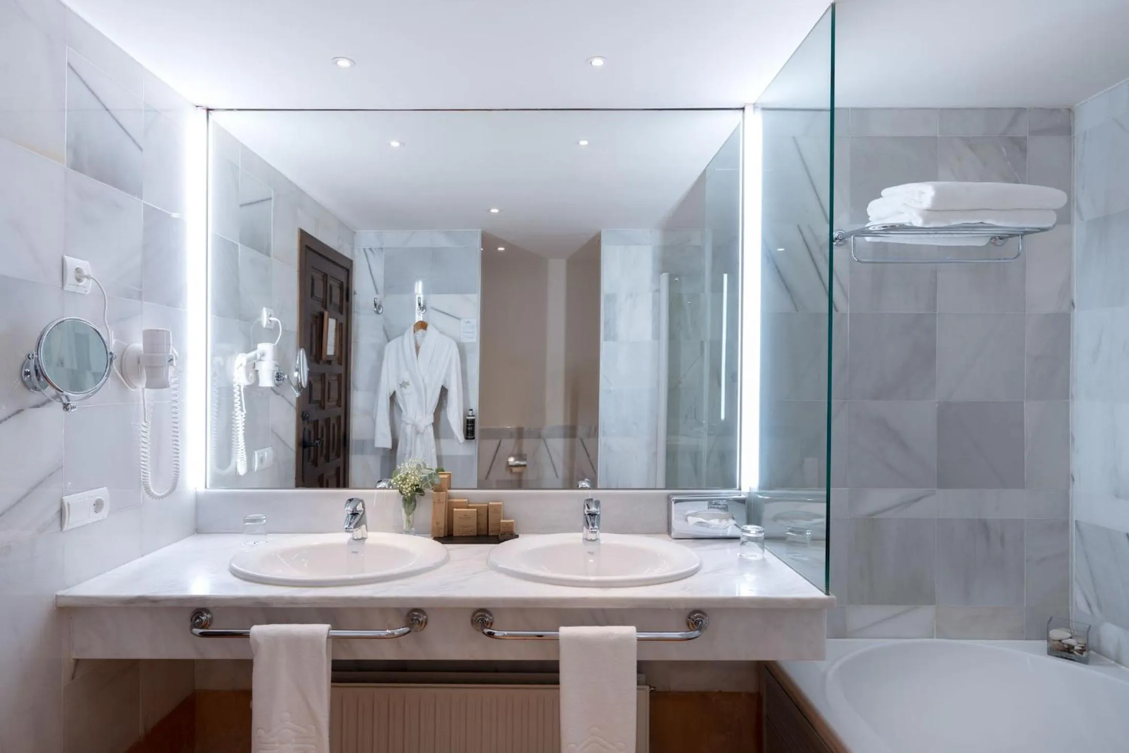 Bathroom in Parador de Sos del Rey Católico