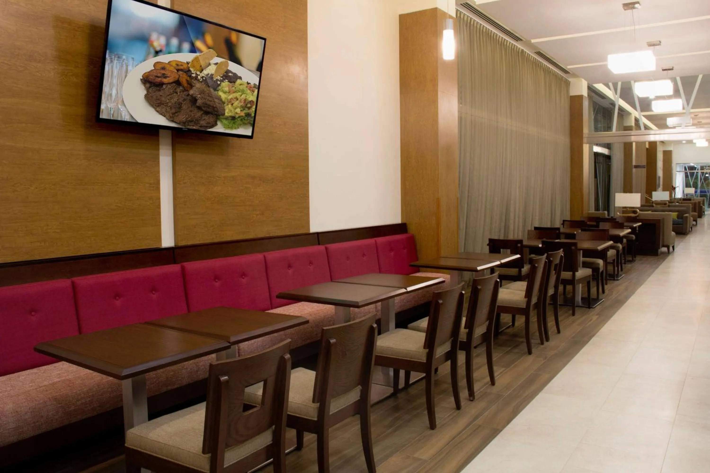 Restaurant/places to eat in Hampton Inn by Hilton Villahermosa