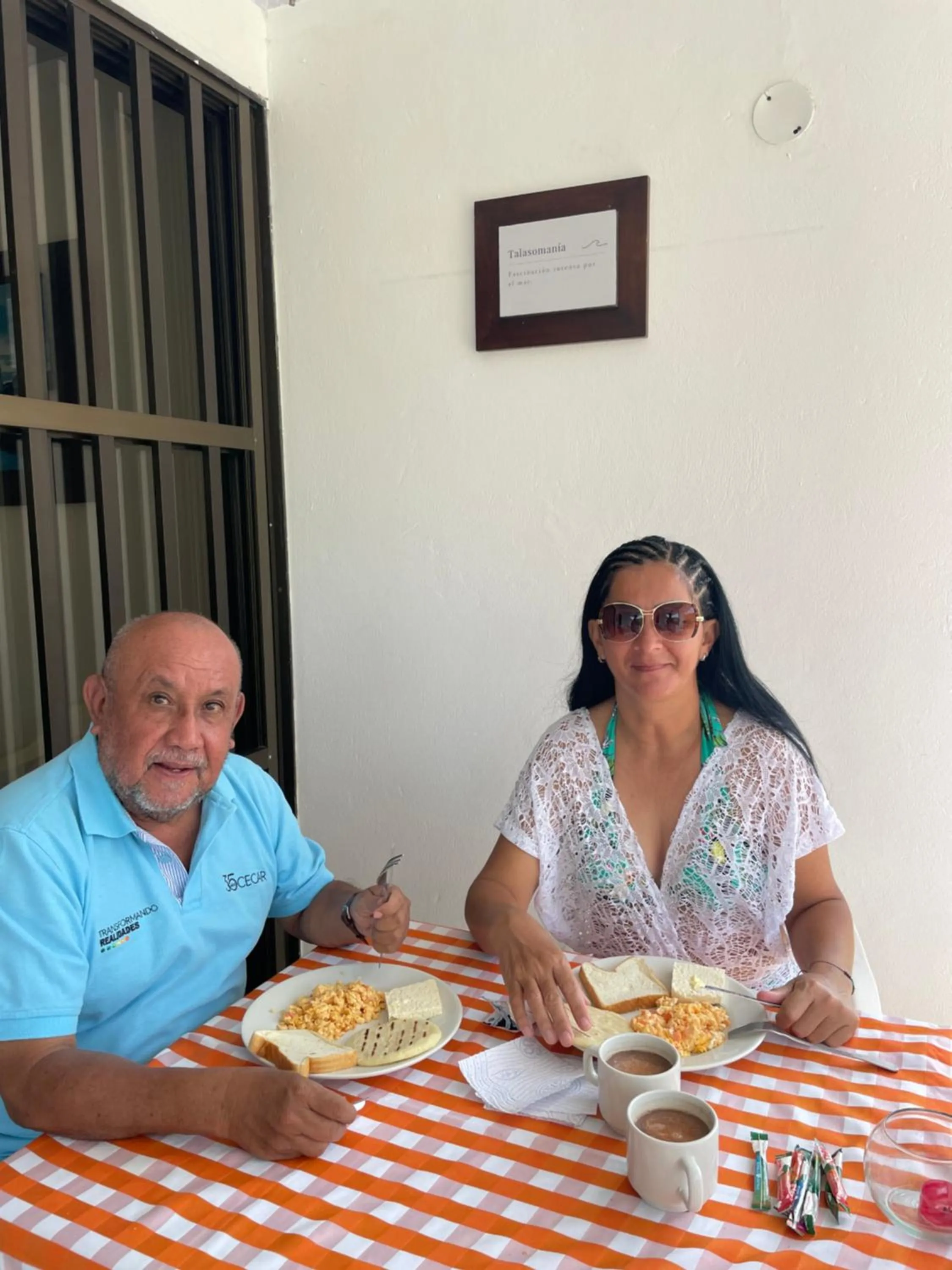 Guests in Casa Inés Tolú