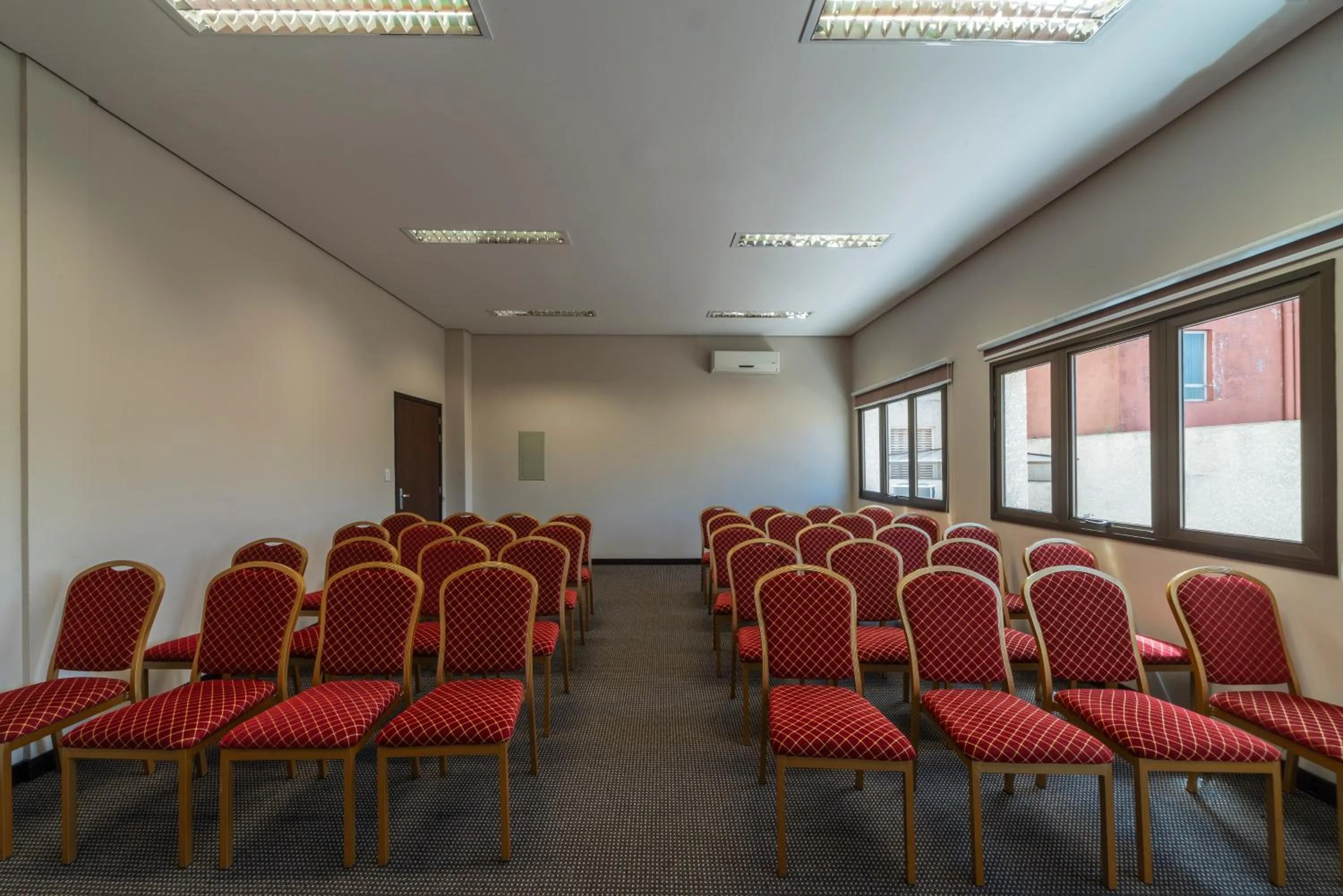 Meeting/conference room in Hotel Laghetto Villa Moura