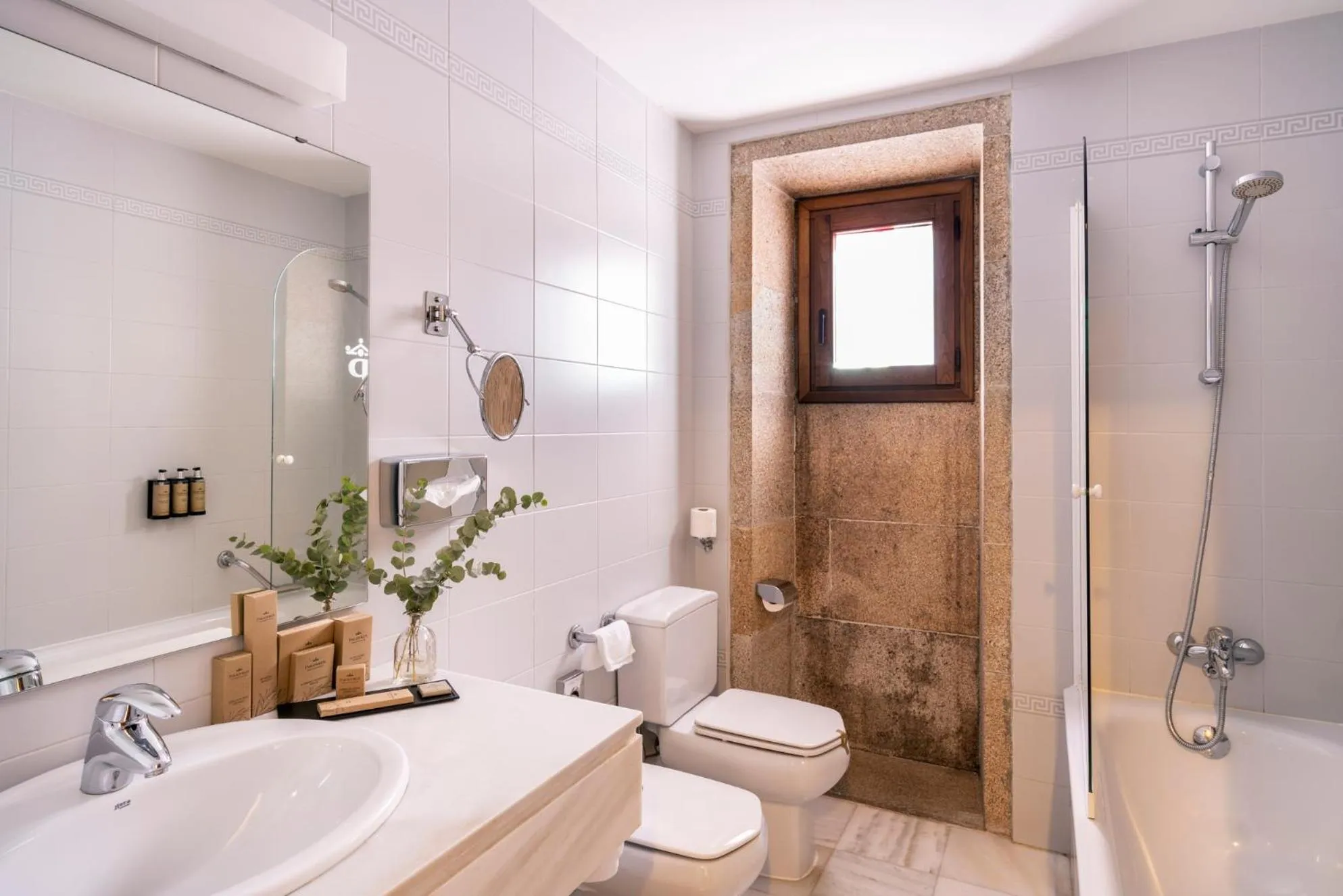 Bathroom in Parador de Verín