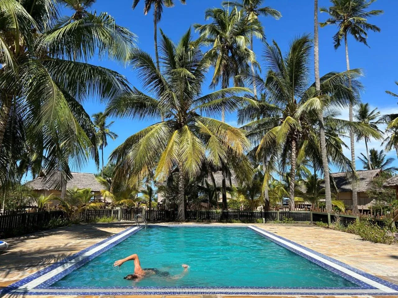 Swimming pool in Barry's Beach Resort
