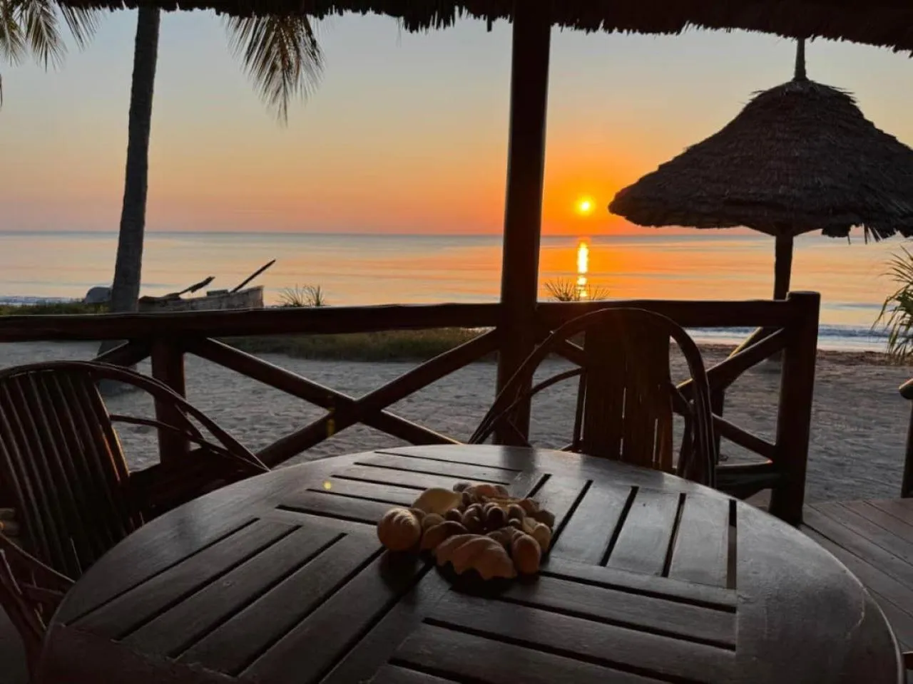 Sunrise in Barry's Beach Resort