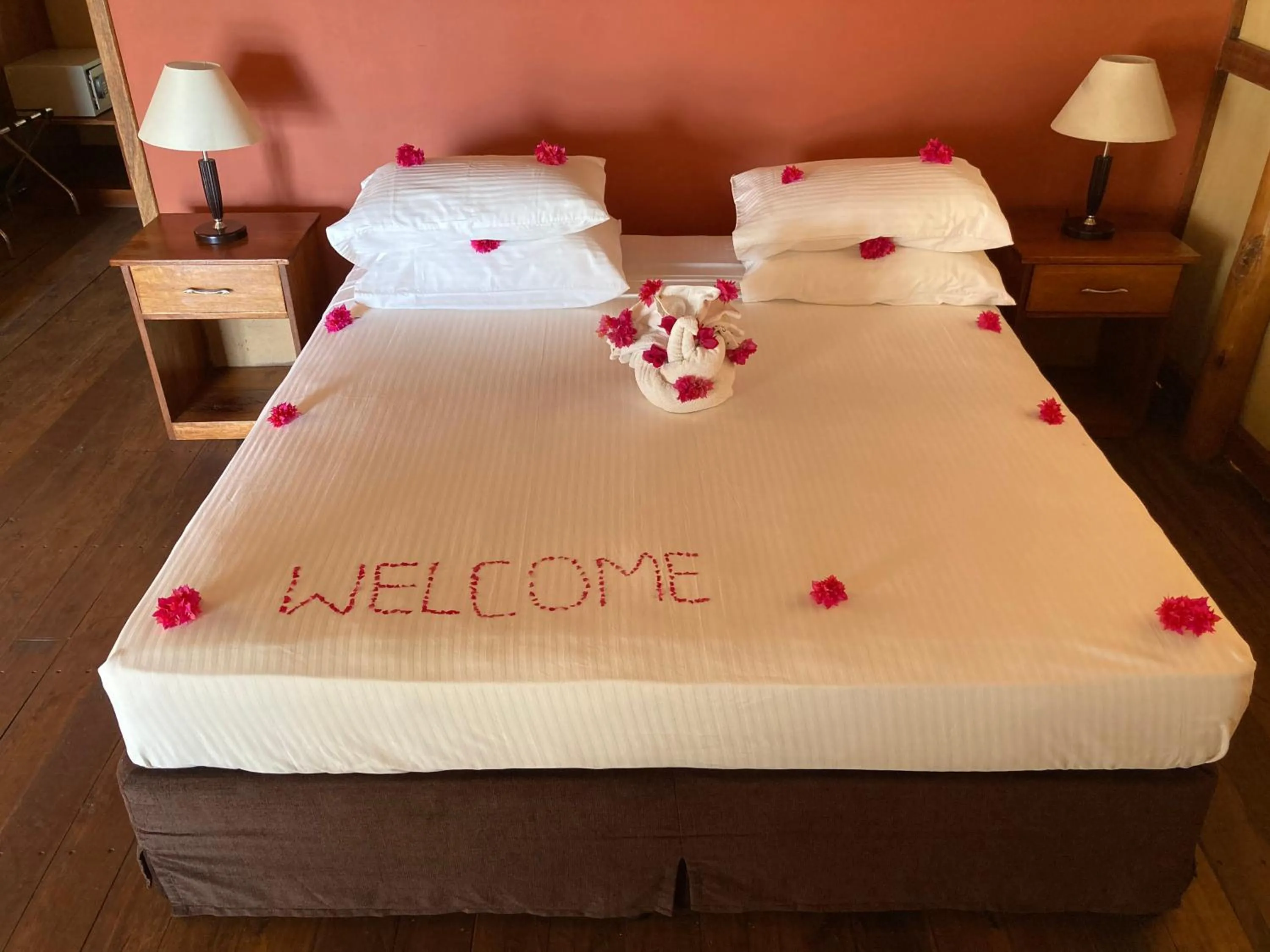 Bedroom, Bed in Barry's Beach Resort