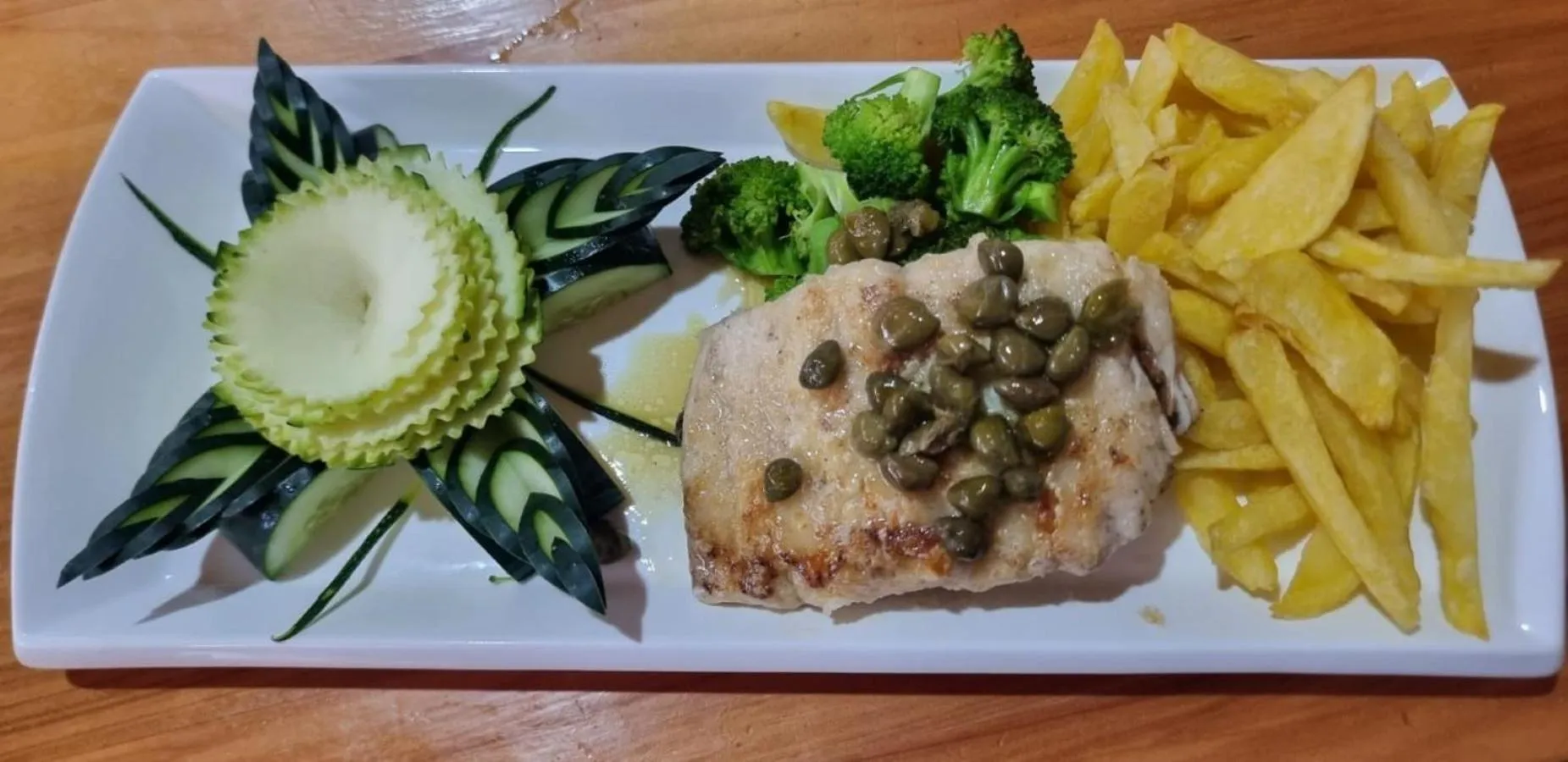 Dinner in Barry's Beach Resort