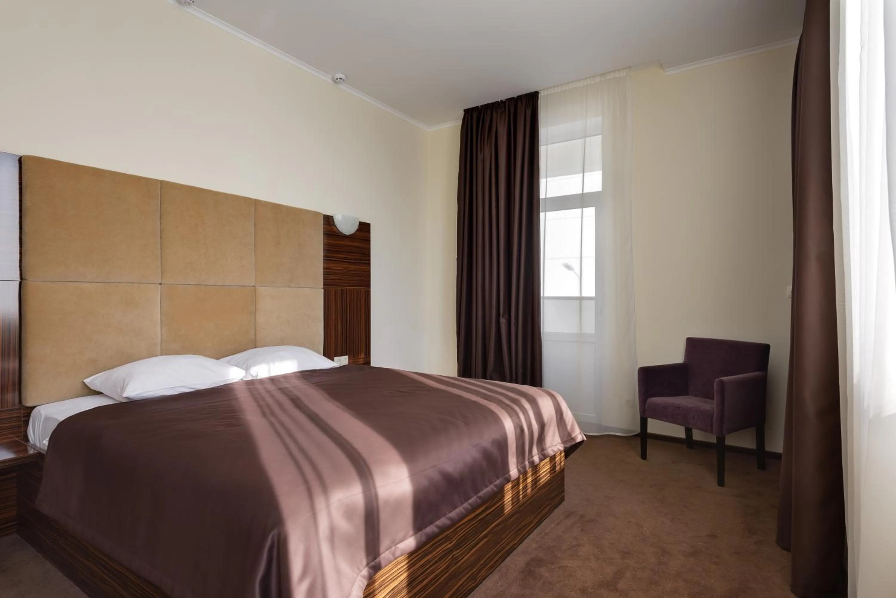 Bedroom, Bed in Twin Apart Hotel