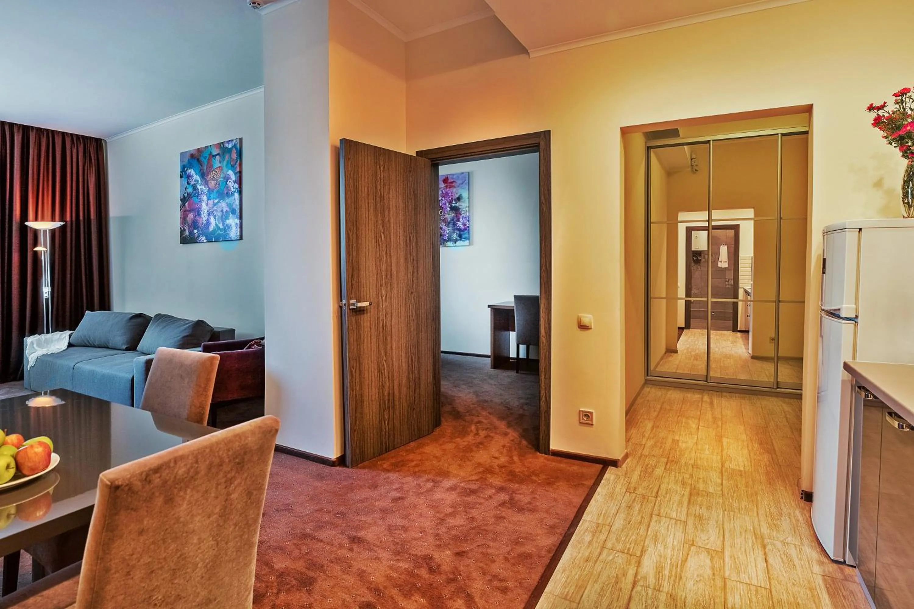 Living room in Twin Apart Hotel