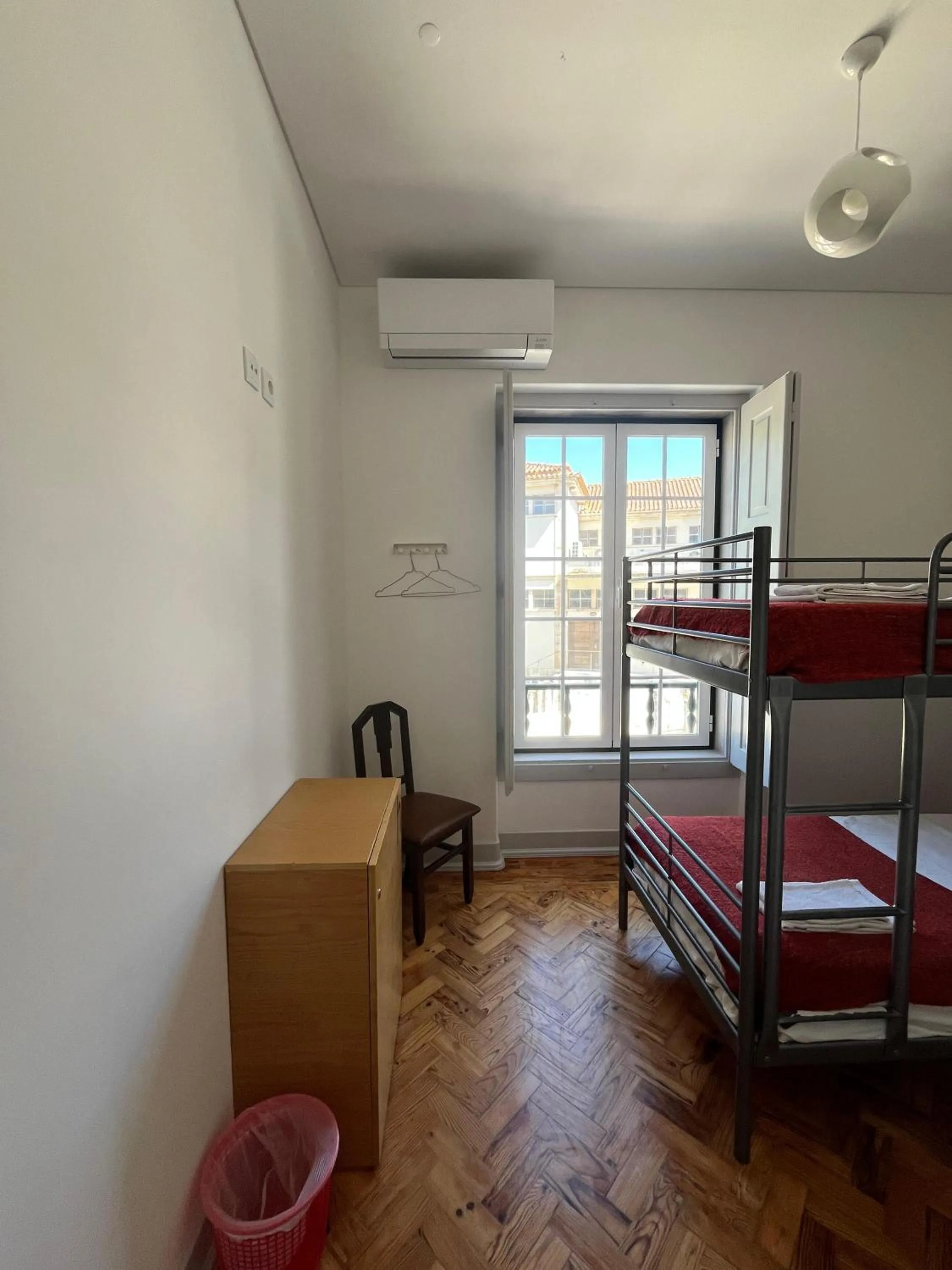 Photo of the whole room, Bed in Hostel Rossio Alcobaça