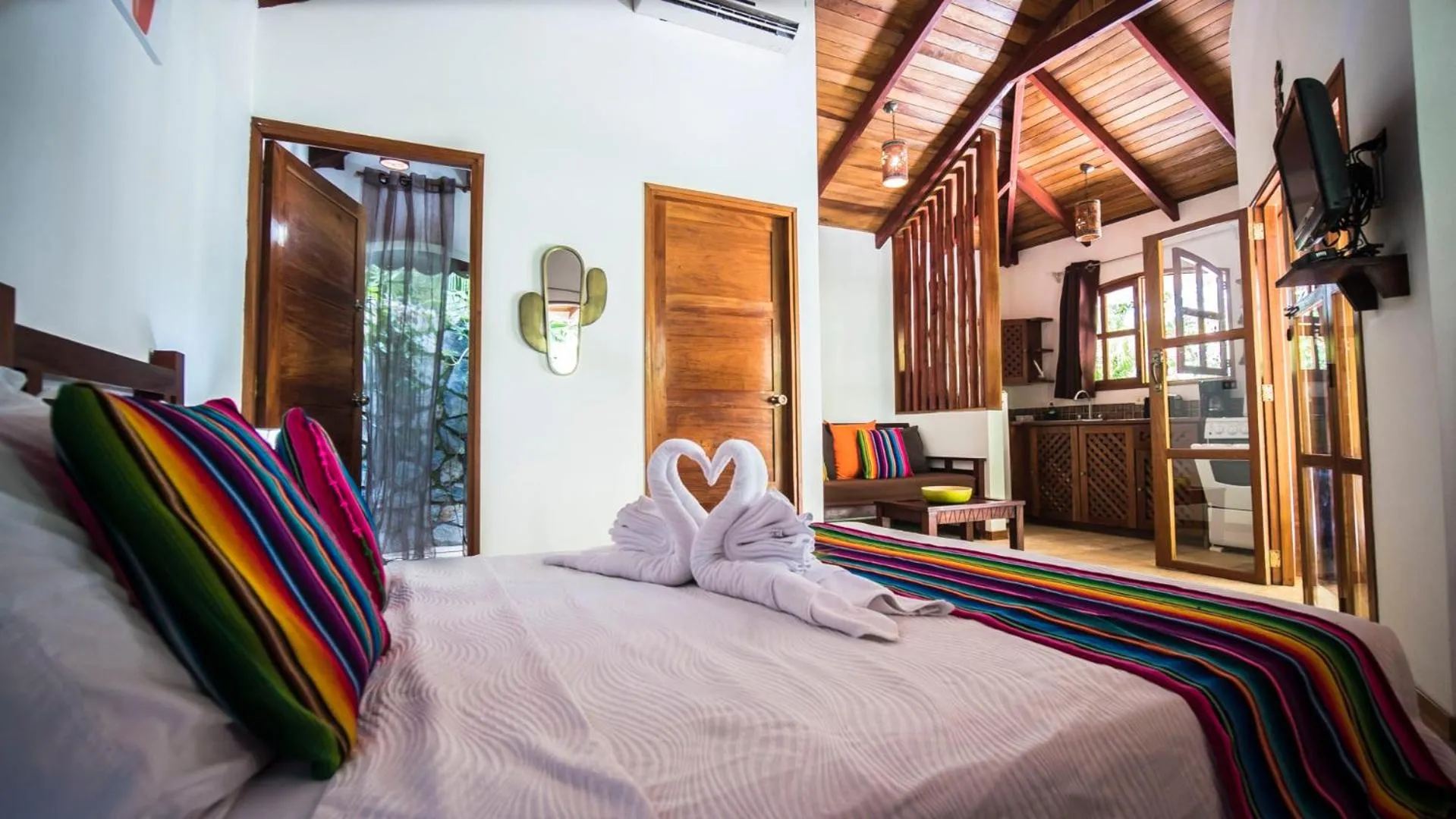 Photo of the whole room, Bed in Hotel El Pequeño Gecko Verde