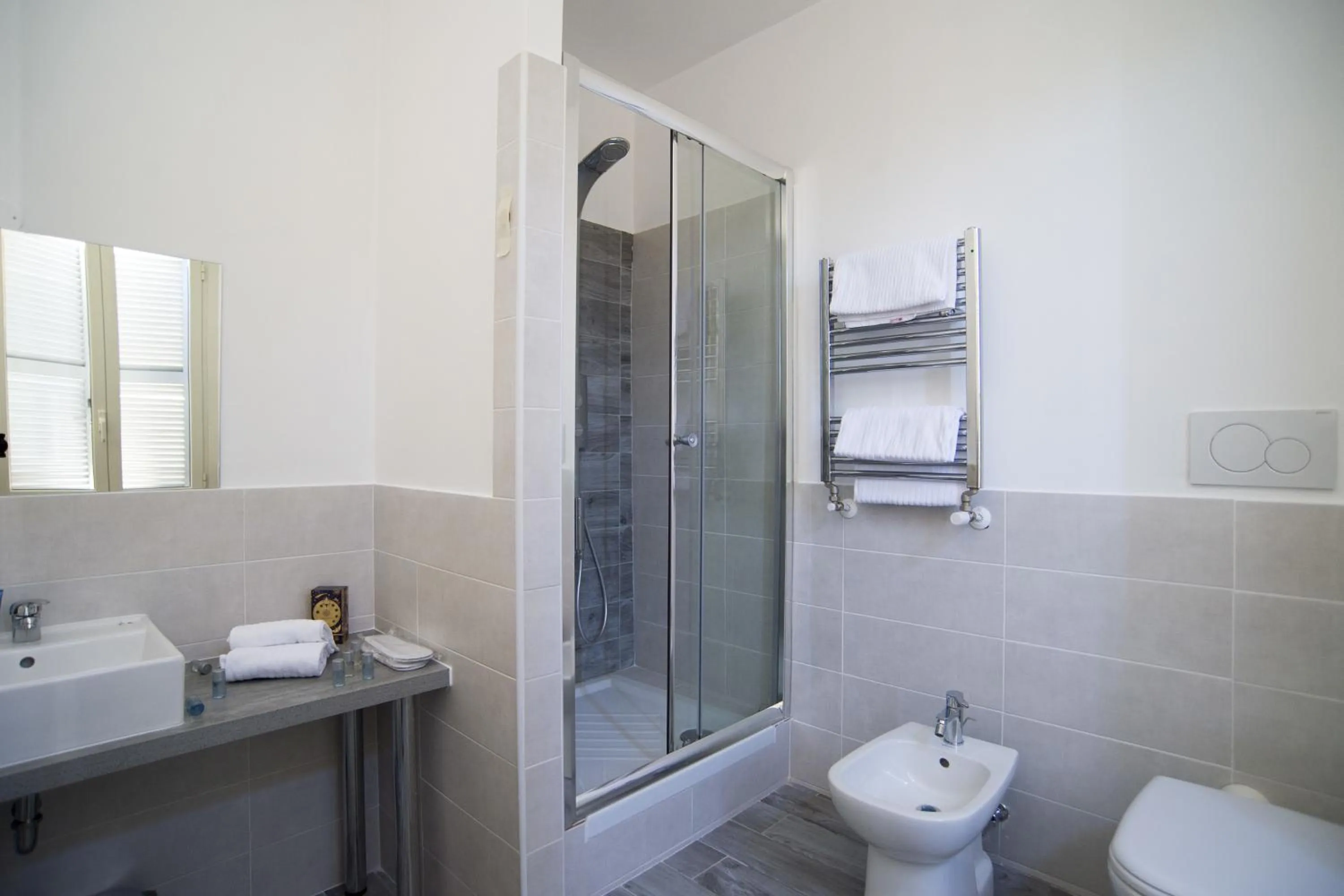 Shower in Town House 57