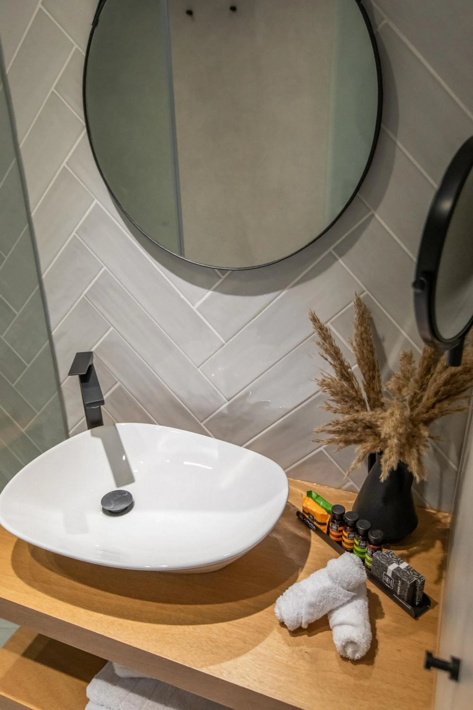 Bathroom in Old Port Hotel