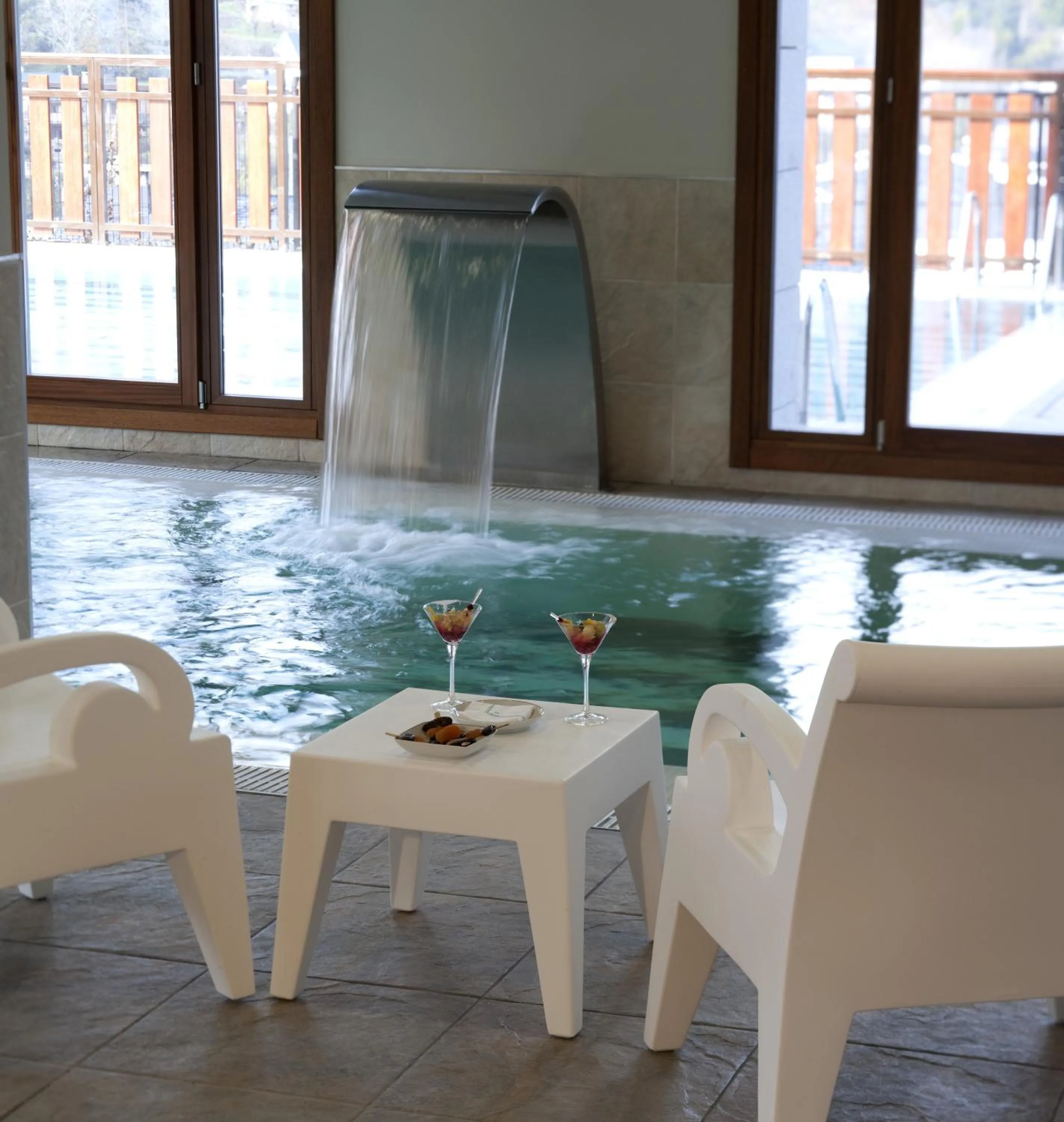 Swimming pool in Parador de Villafranca del Bierzo