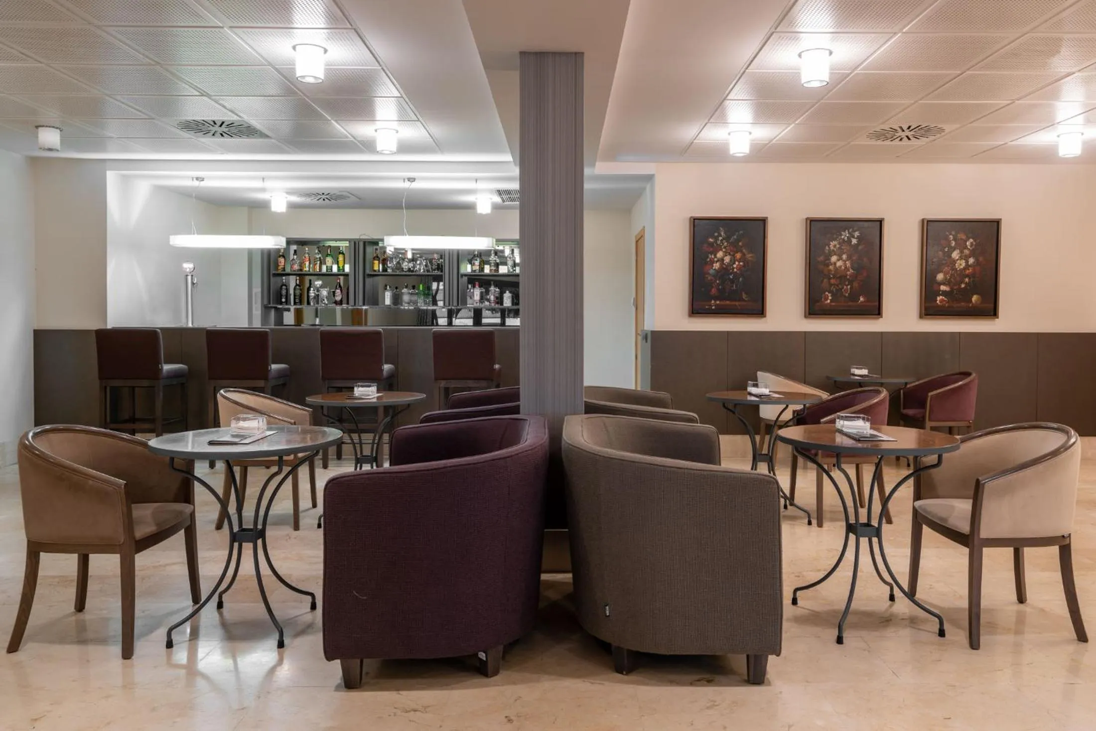 Lounge or bar in Parador de Villafranca del Bierzo