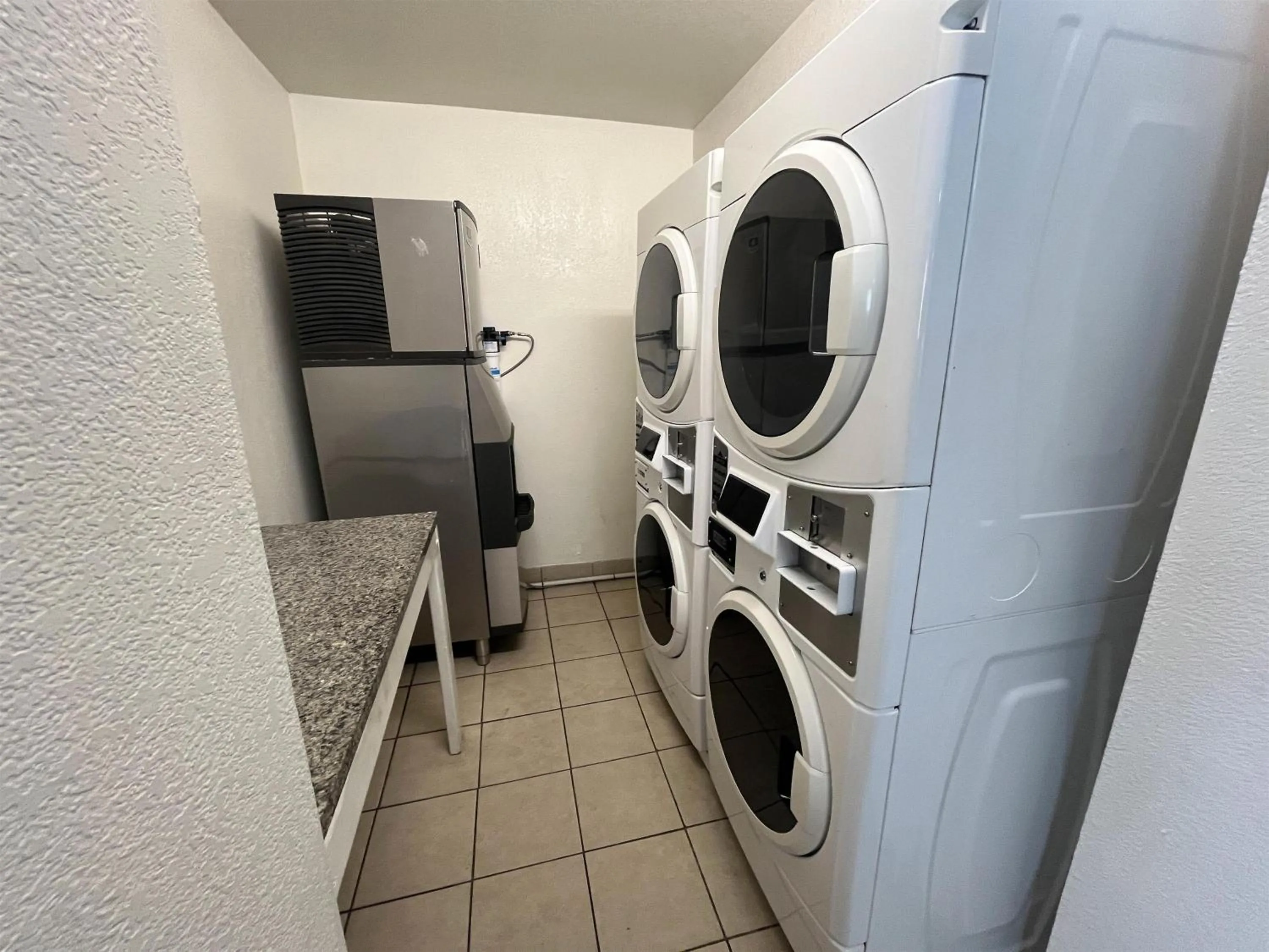 laundry in Studio 6 Suites Euless, TX – DFW West