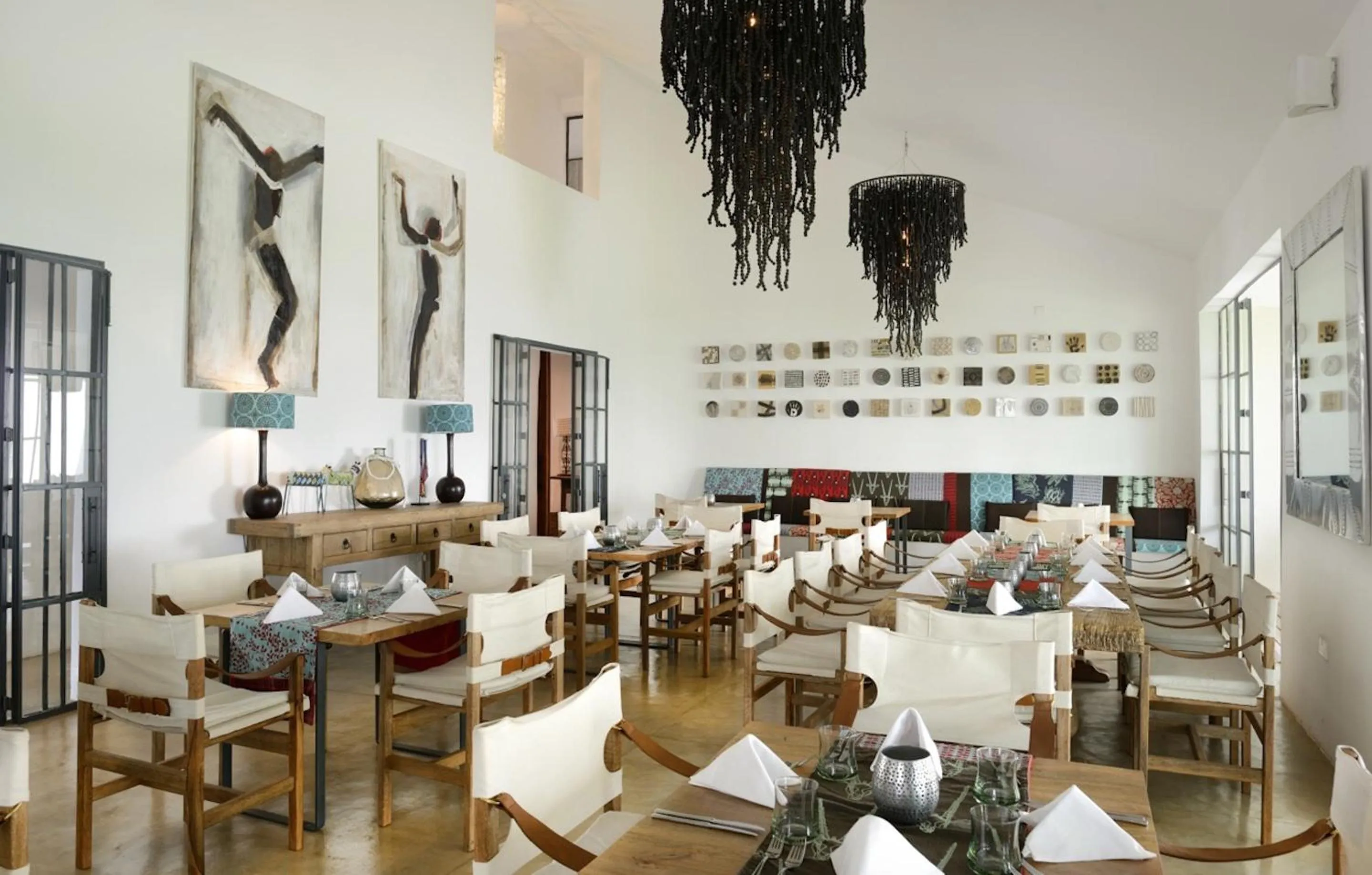 Restaurant/places to eat in Latitude 15 Degrees