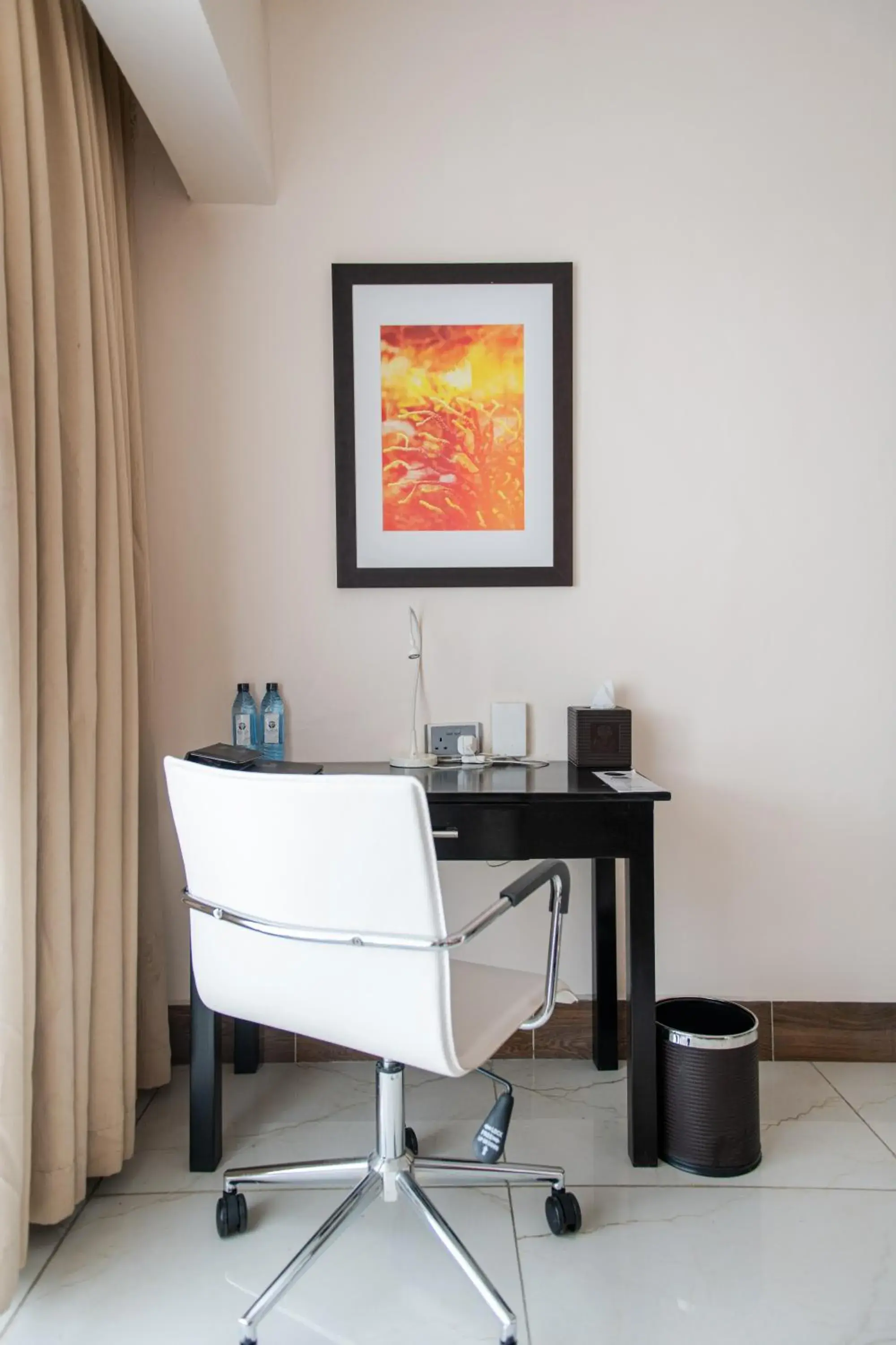 Superior King Room - single occupancy in Acacia Premier Hotel Superior King Room - single occupancy in Acacia Premier Hotel