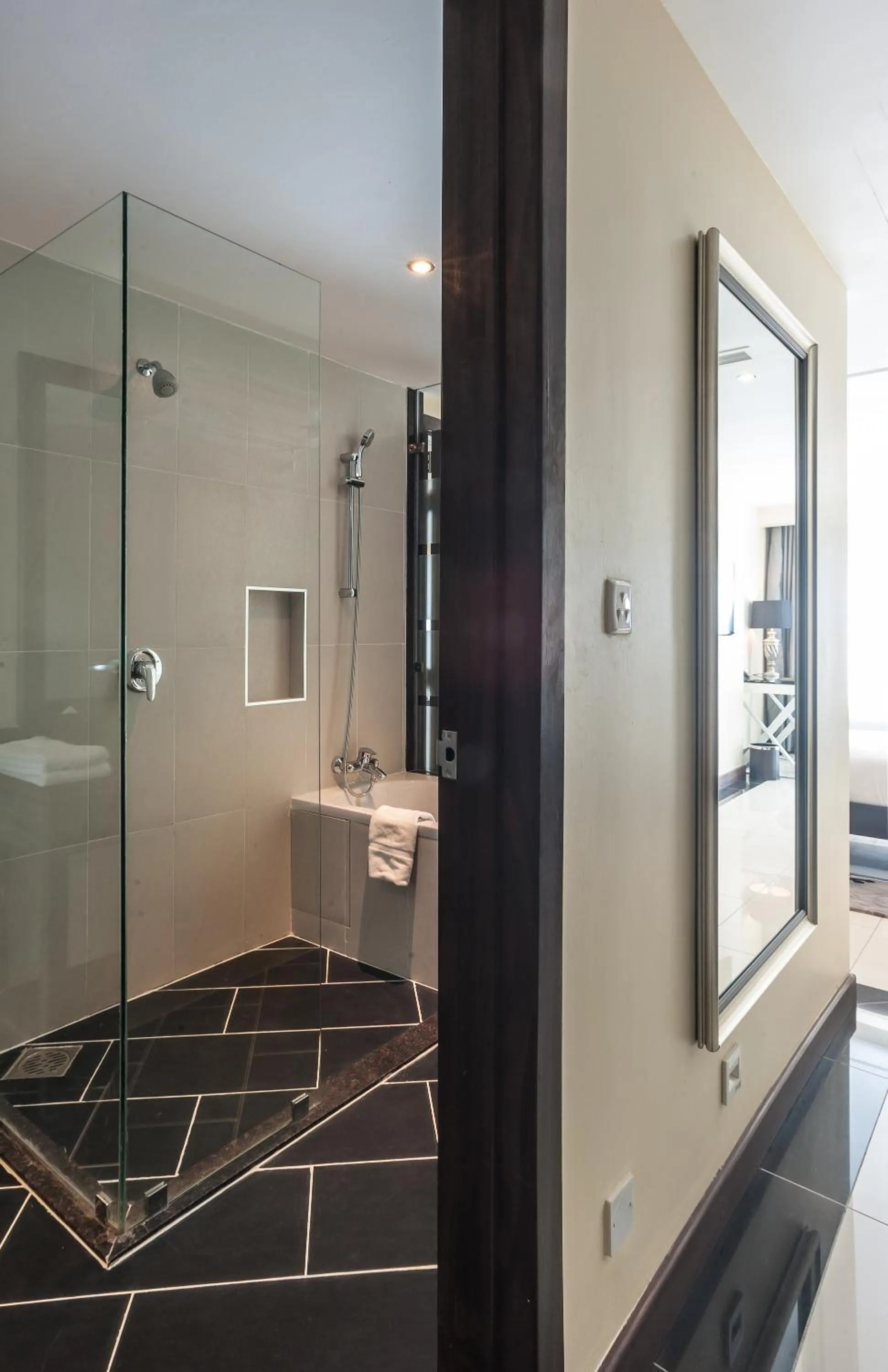 Decorative detail in Acacia Premier Hotel