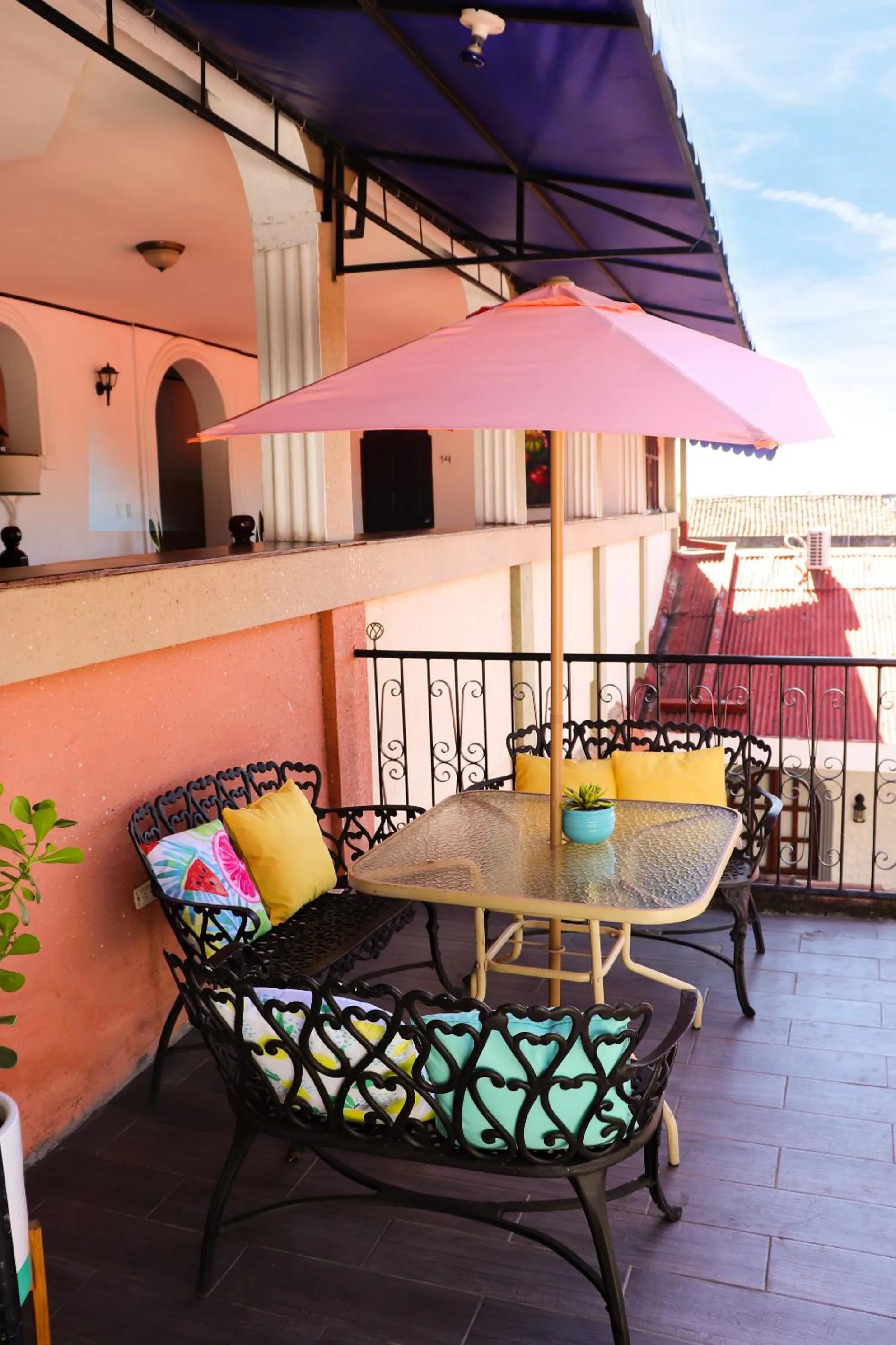 Balcony/Terrace in Hotel Los Balcones Leon