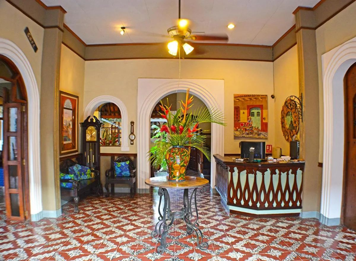 Decorative detail in Hotel Los Balcones Leon