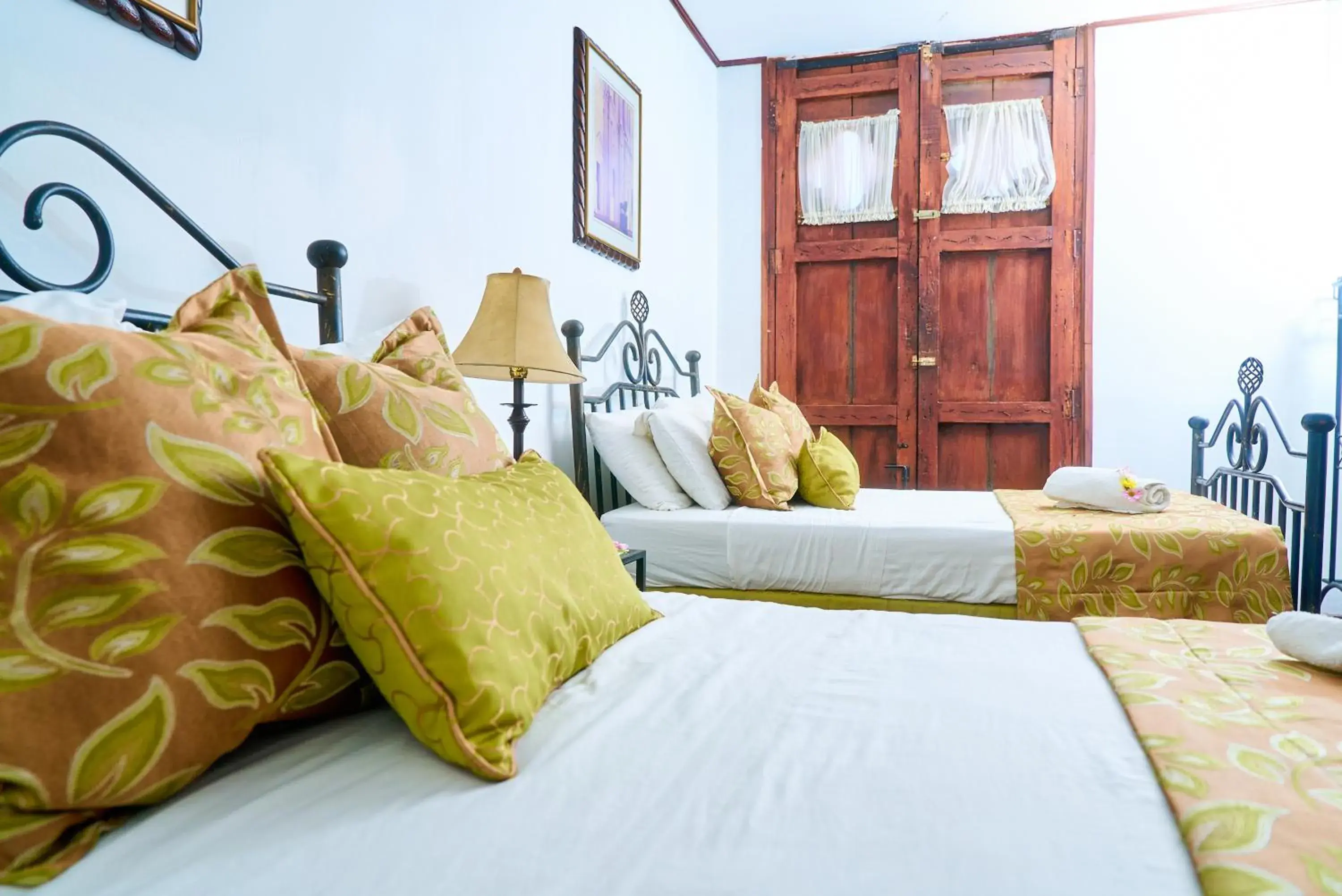 Queen Room with Two Queen Beds in Hotel Los Balcones Leon Queen Room with Two Queen Beds in Hotel Los Balcones Leon