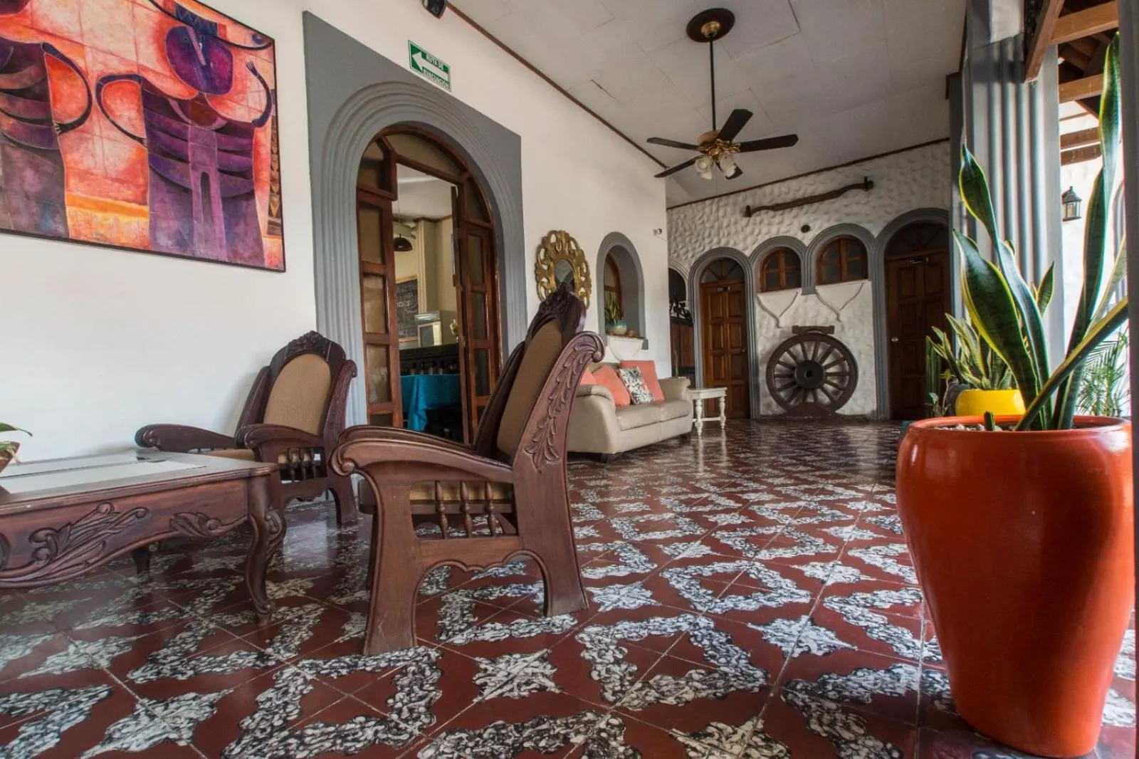 Property building in Hotel Los Balcones Leon