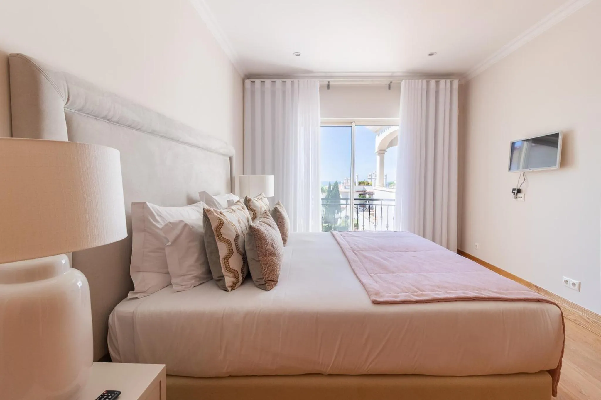 Bedroom, Bed in Dunas Douradas Beach Club