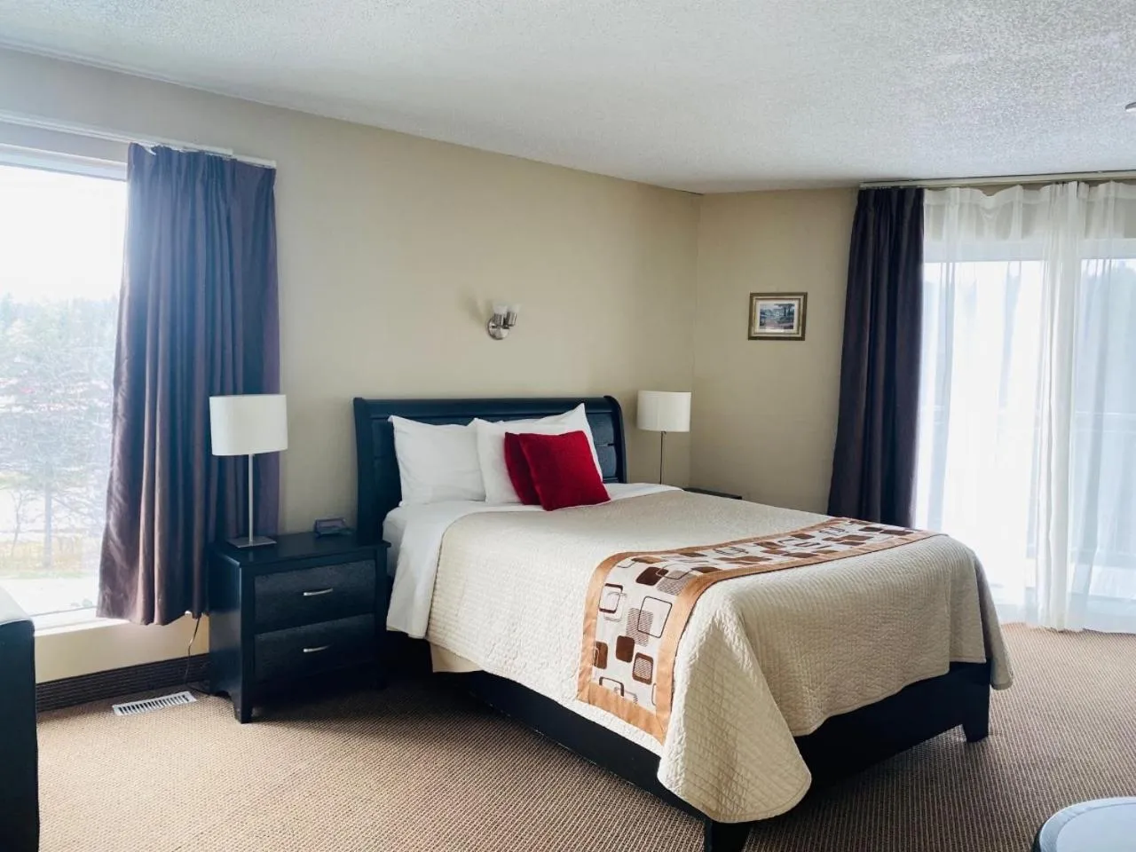 Bed in Excelsior Hôtel Spa Sainte-Adèle