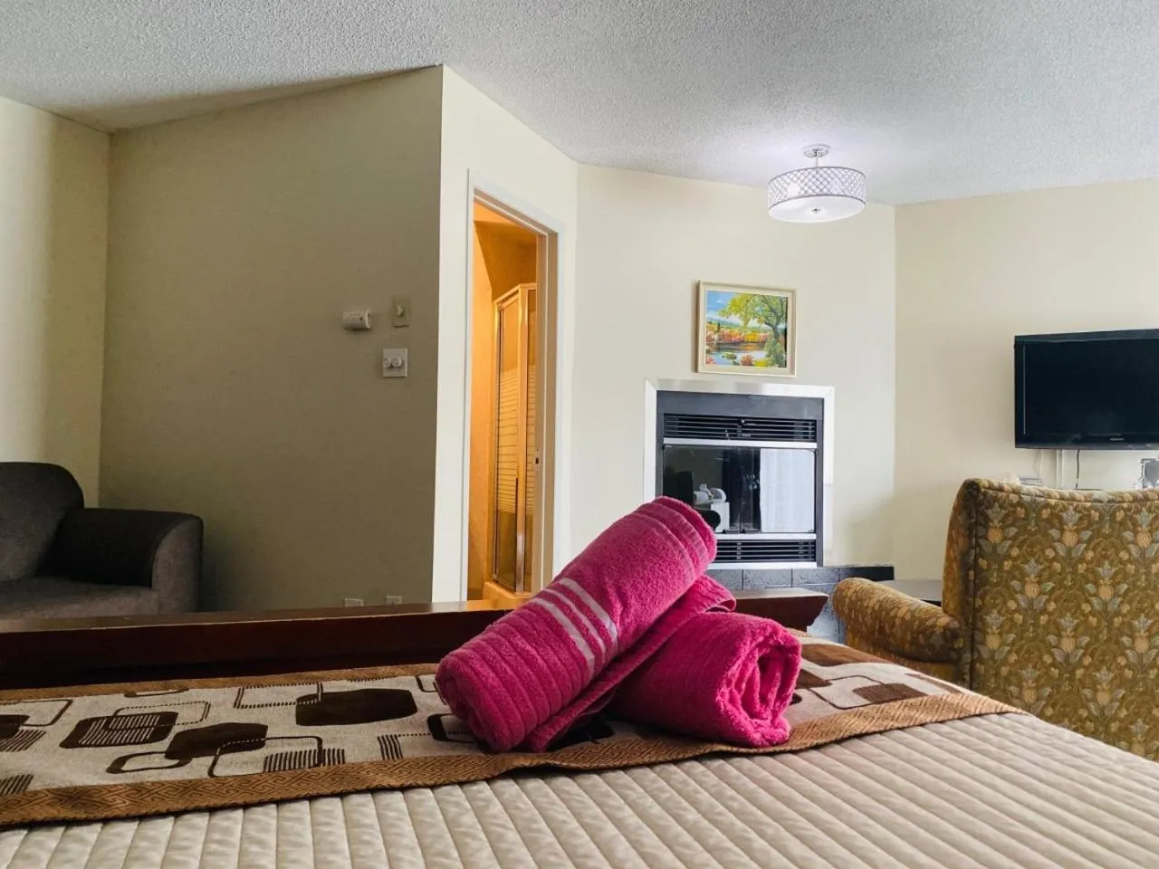 Bed in Excelsior Hôtel Spa Sainte-Adèle