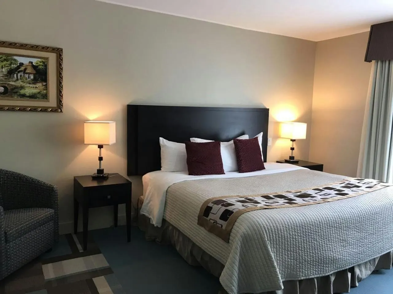 Bed in Excelsior Hôtel Spa Sainte-Adèle