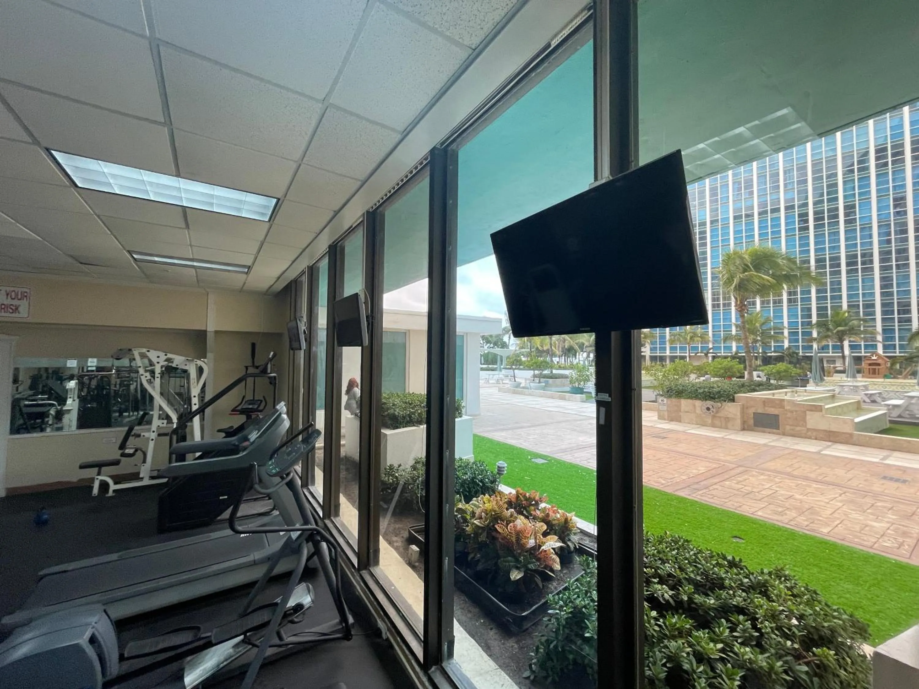 Fitness centre/facilities in Seacoast Suites on Miami Beach