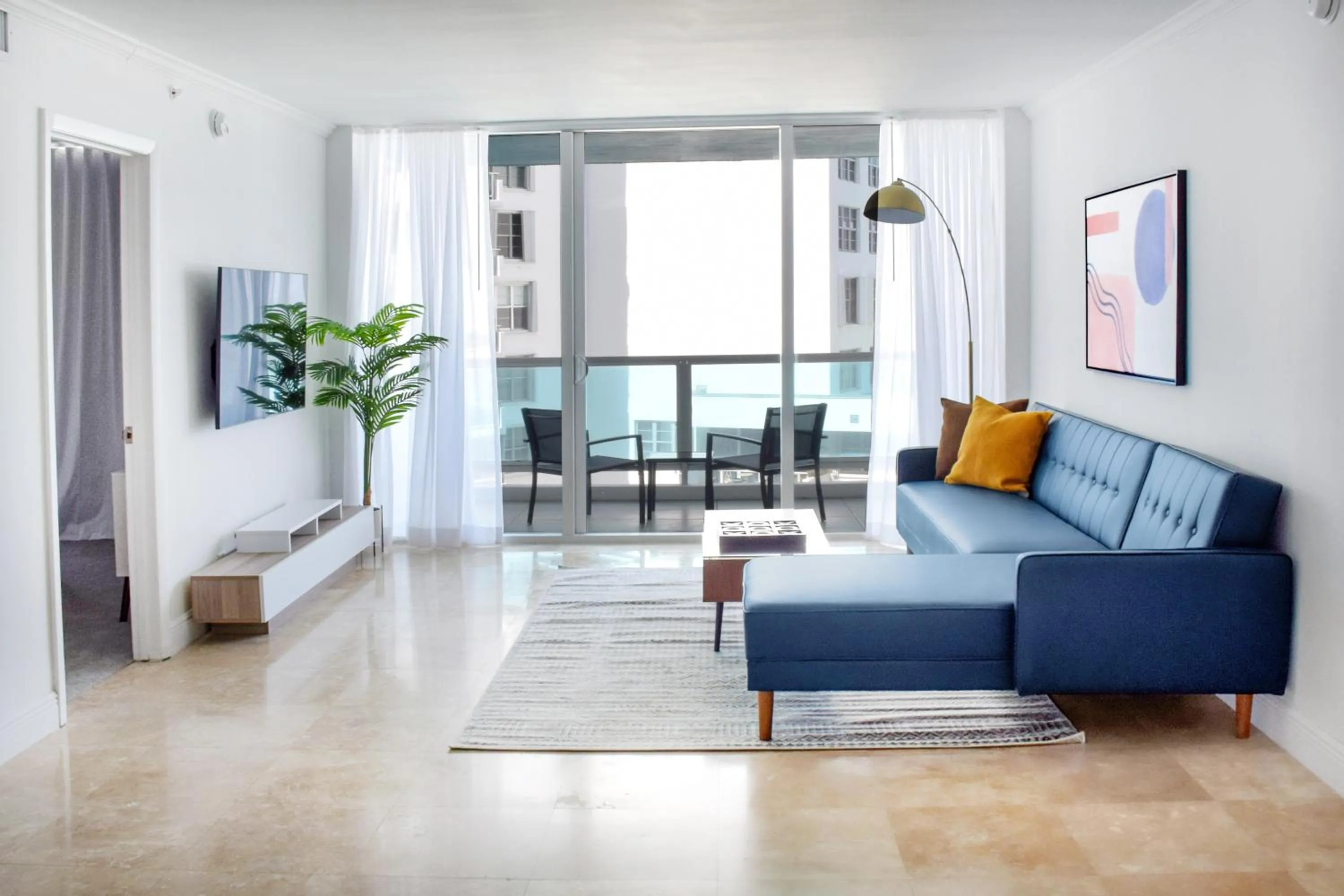 Living room in Seacoast Suites on Miami Beach