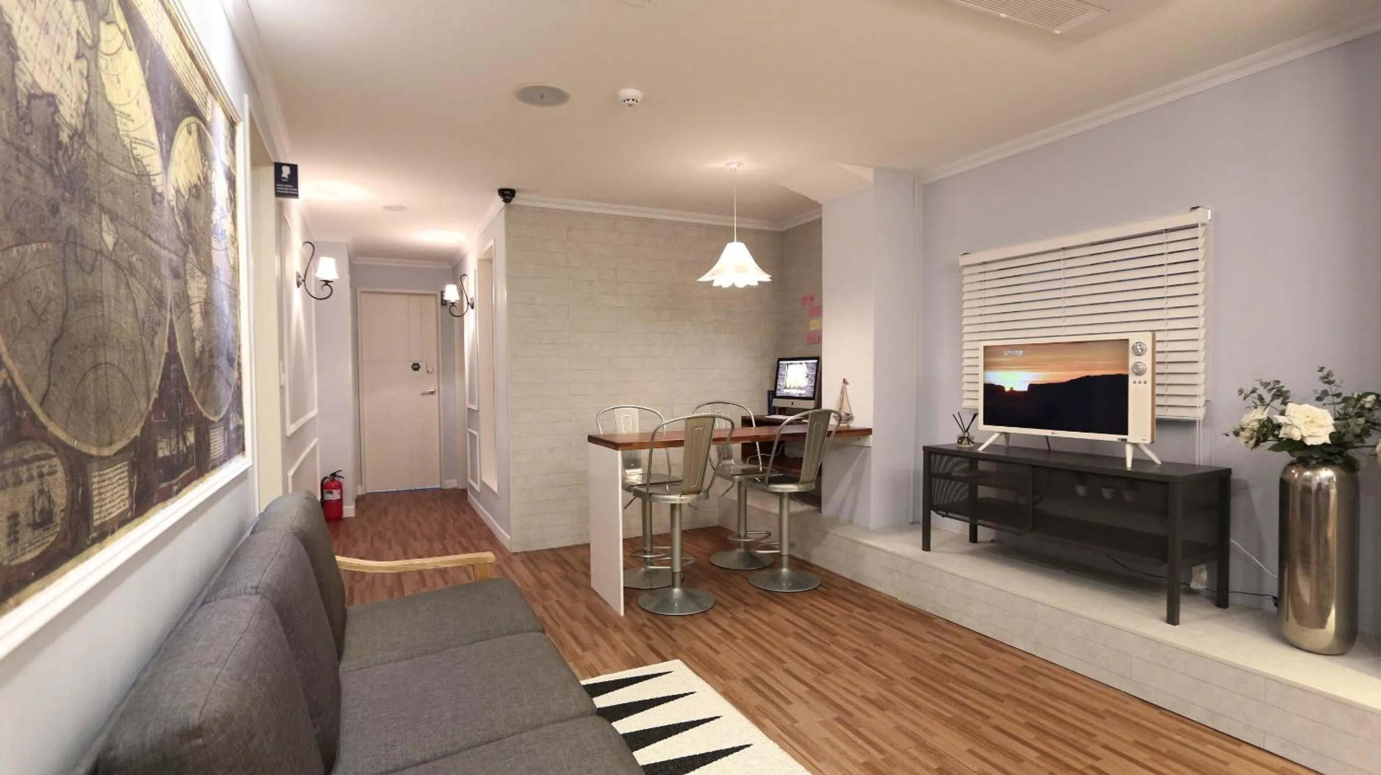 Living room in Blue Boat Hostel Myeongdong