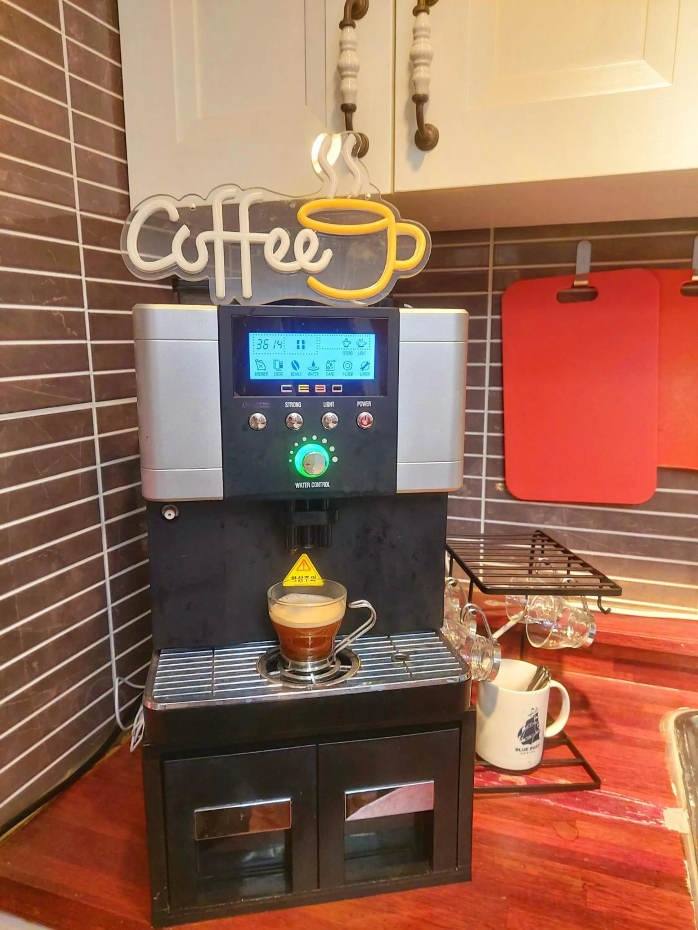 Coffee/tea facilities in Blue Boat Hostel Myeongdong