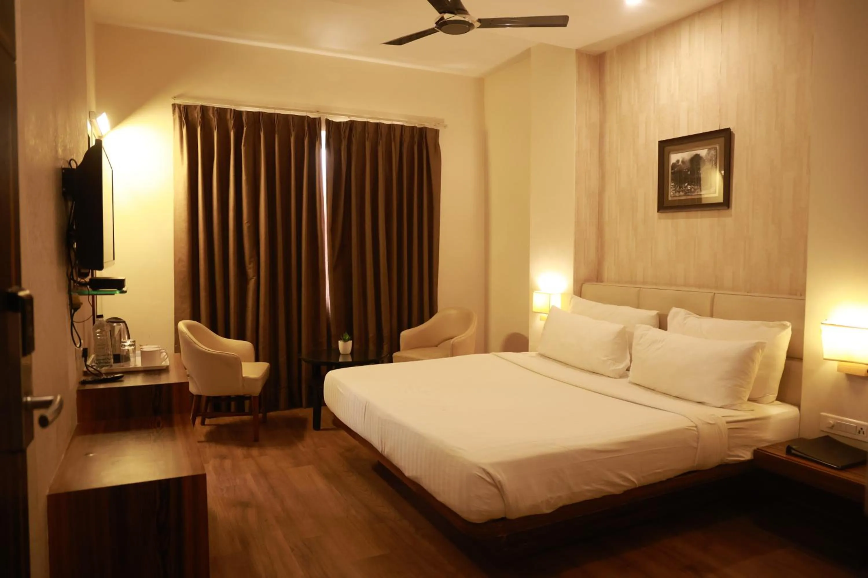 Bed in Sapna Clarks Inn Lucknow