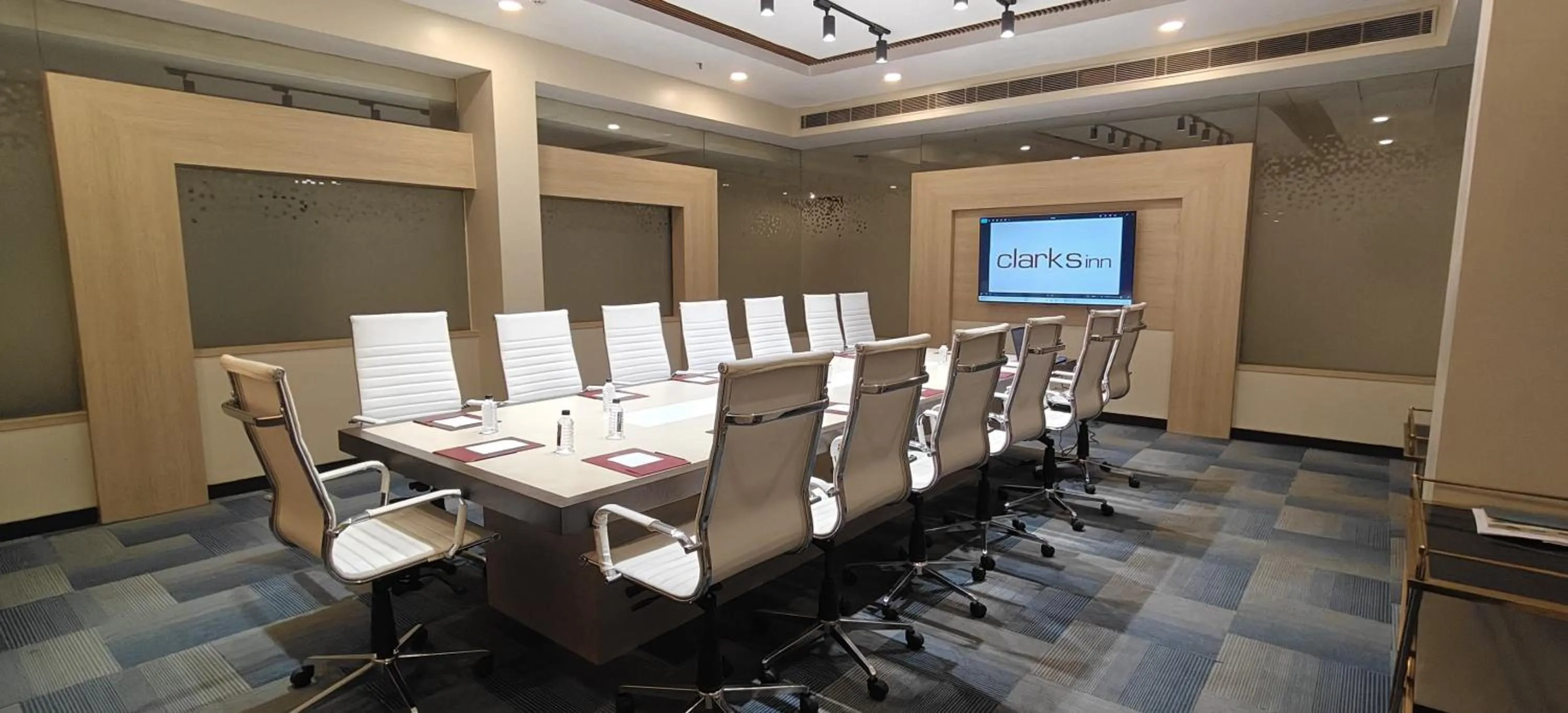 Sapna Clarks Inn Lucknow